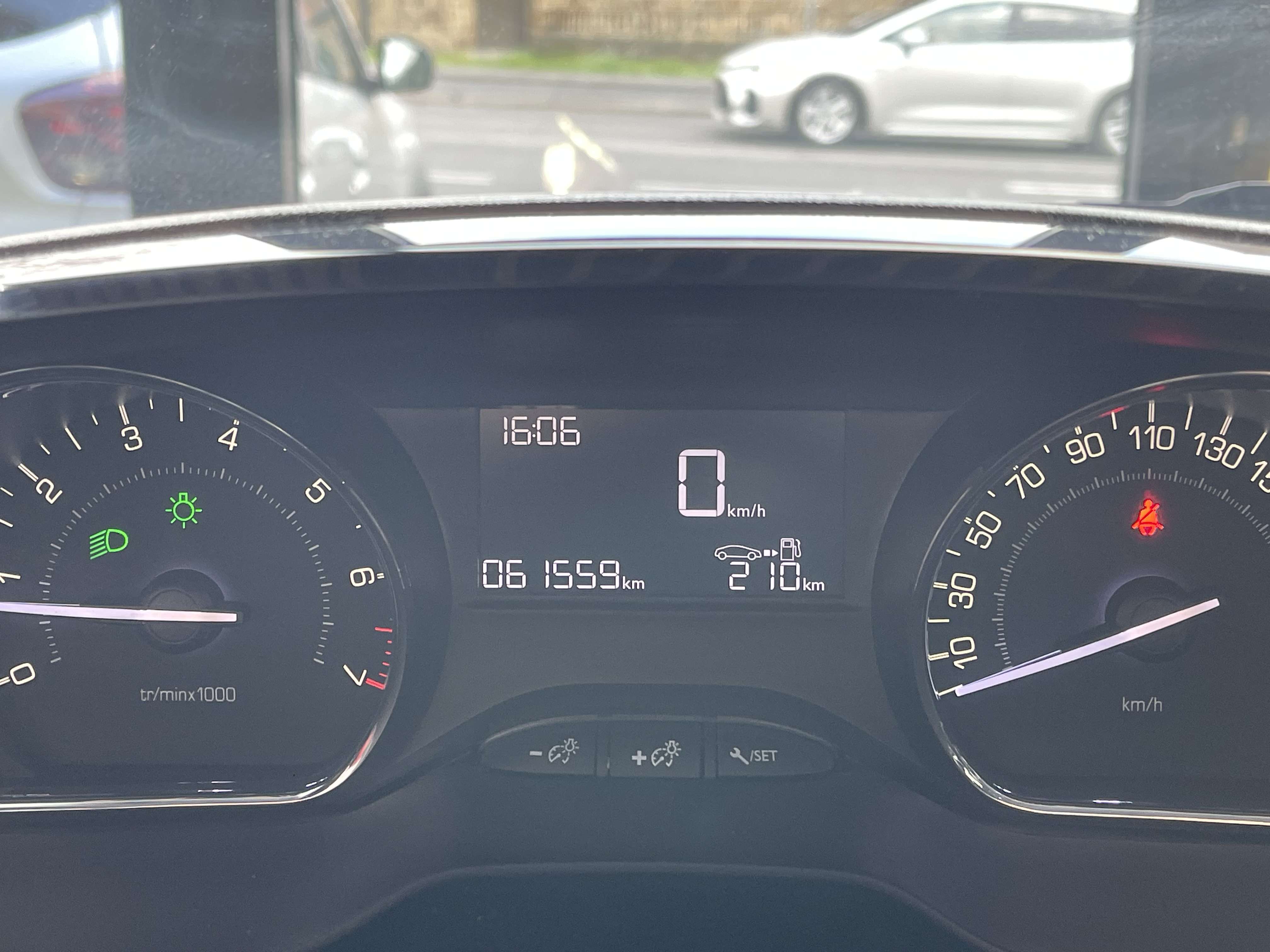 Peugeot 2008 2008 1.2i PureTech Allure S