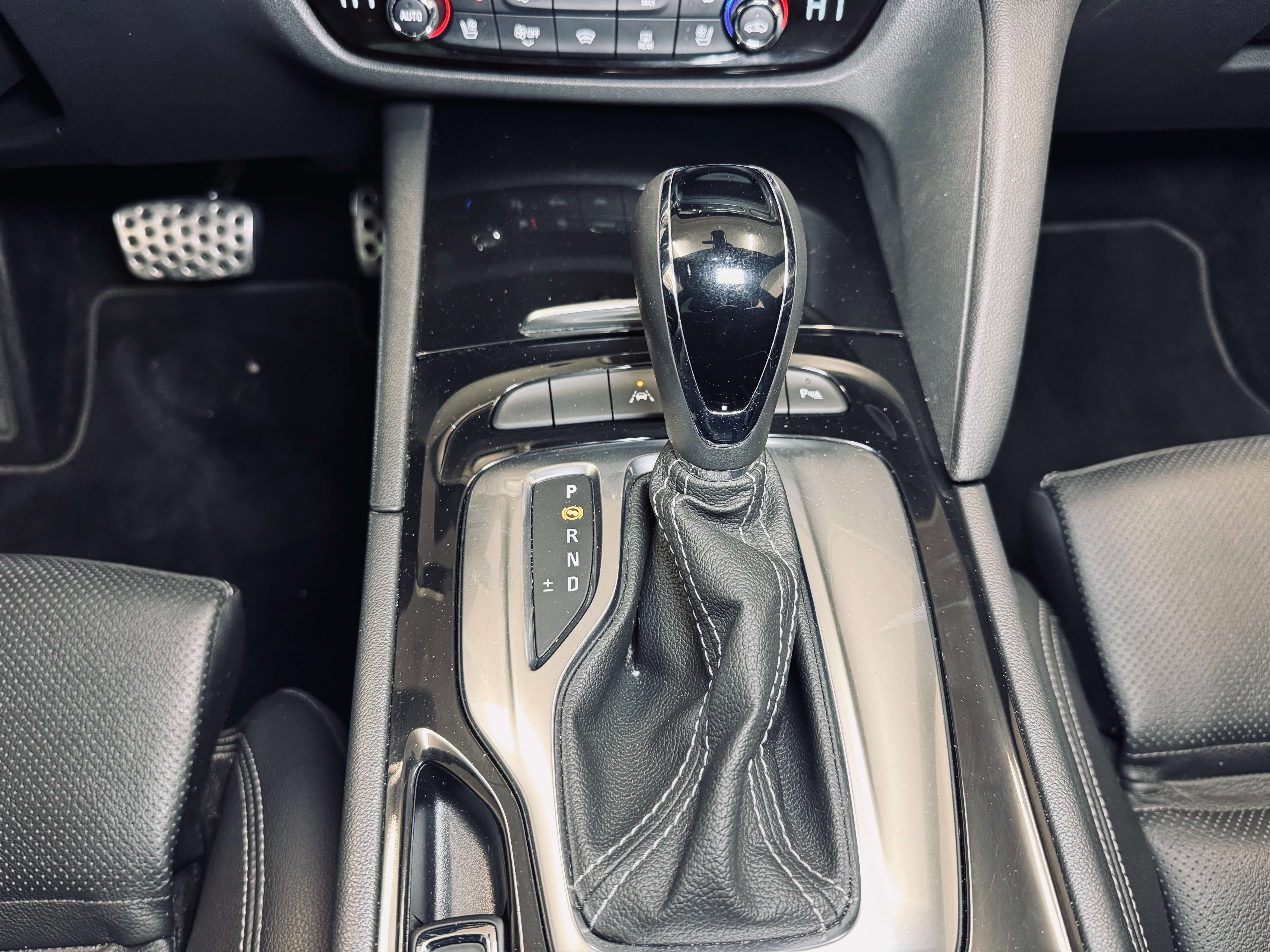 Opel Insignia Insignia Sports Tourer 1.5TurboD FULL, AUTOMATIQUE