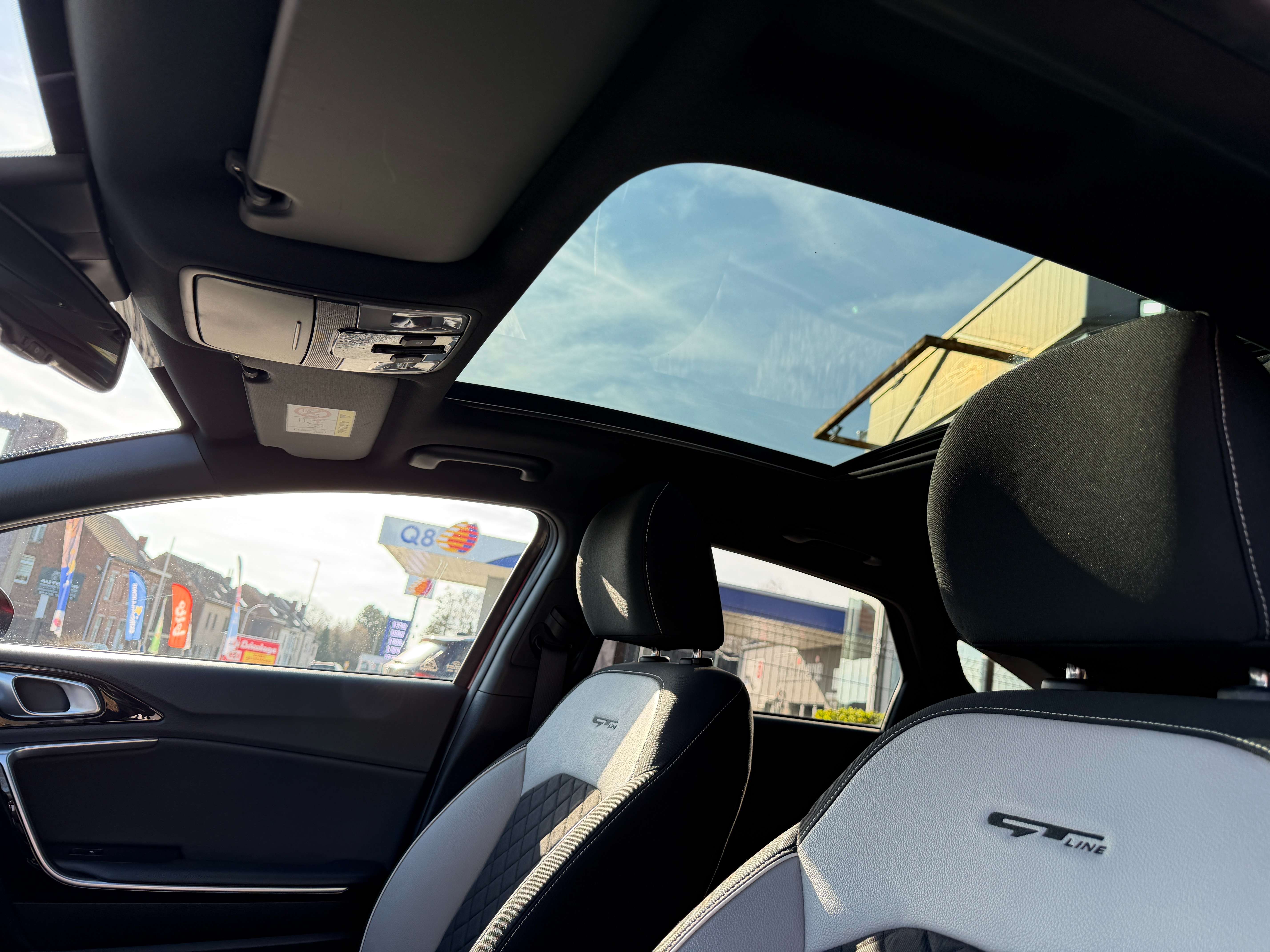 Kia ProCeed / pro_cee'd 1.5*GT-Line*FULL OPTION*PANO*ATT-REMORQUE*JBL*1ER MAIN*GARANTIE