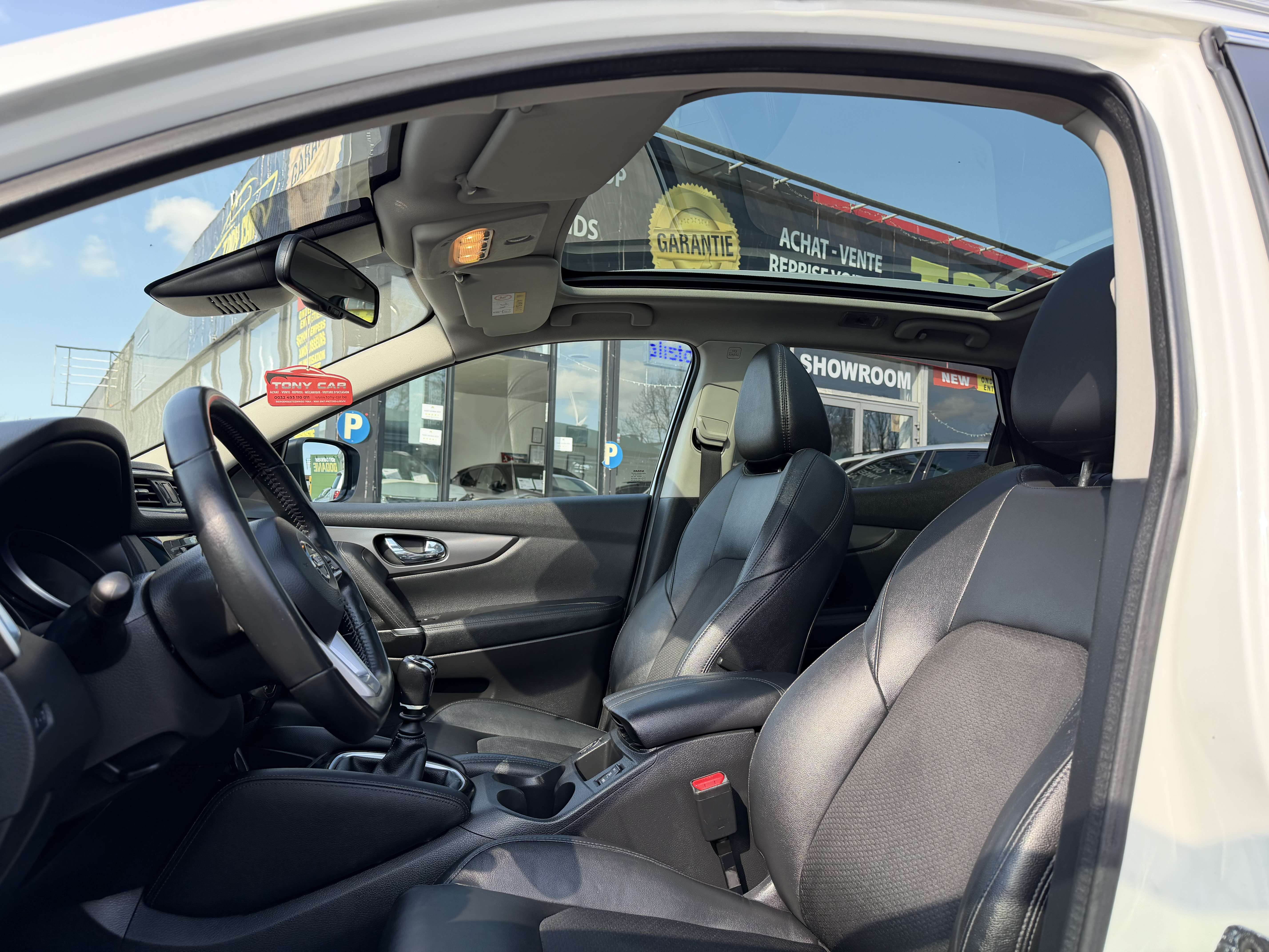Nissan Qashqai Qashqai 1.2 DIG-T*NAVI*CAMERA360*PANO*CUIR*