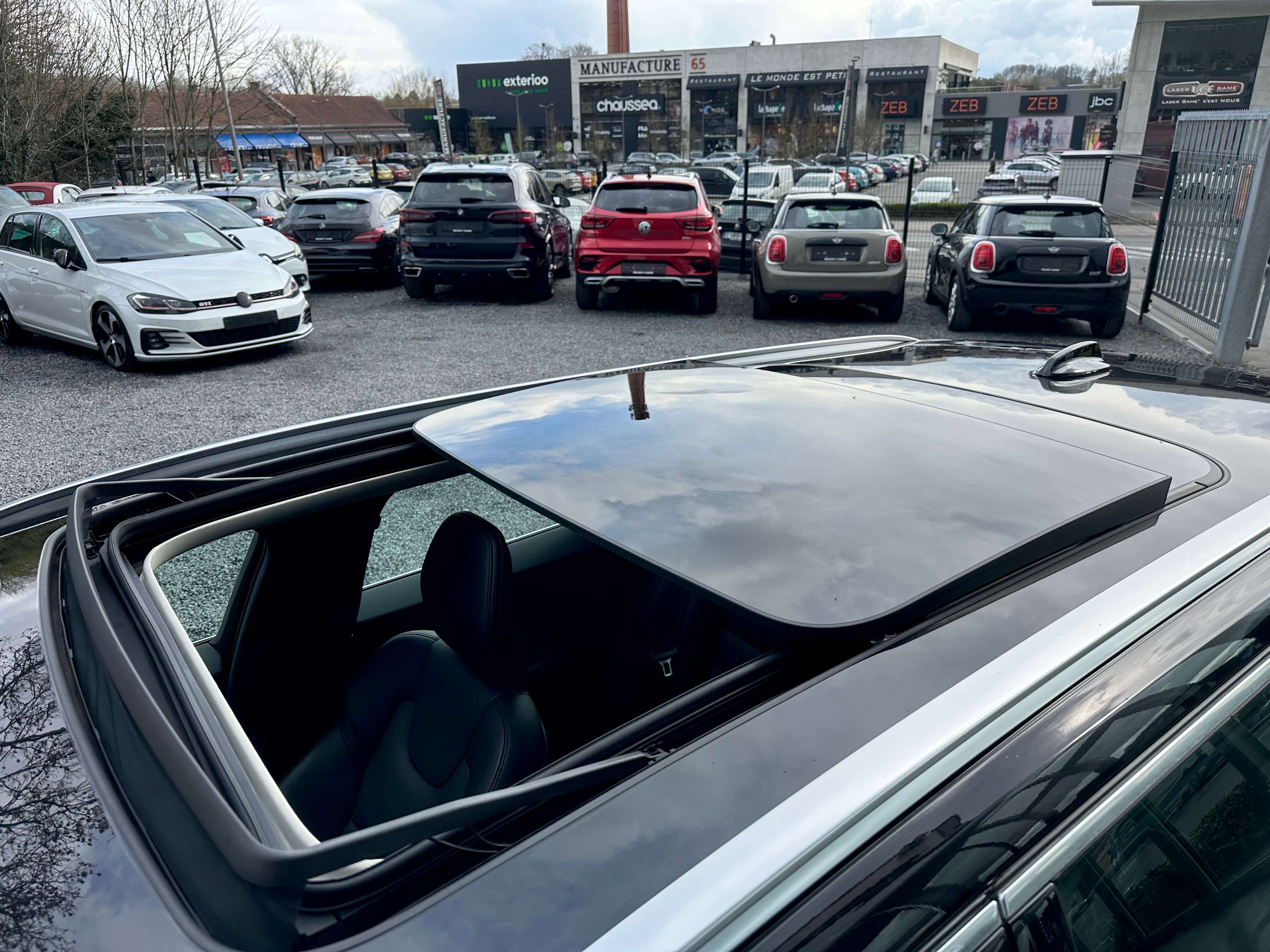 Volvo V60 2.0 D4*INSCRIPTION*FULL OPTION*PANORAMIC*CAM 360