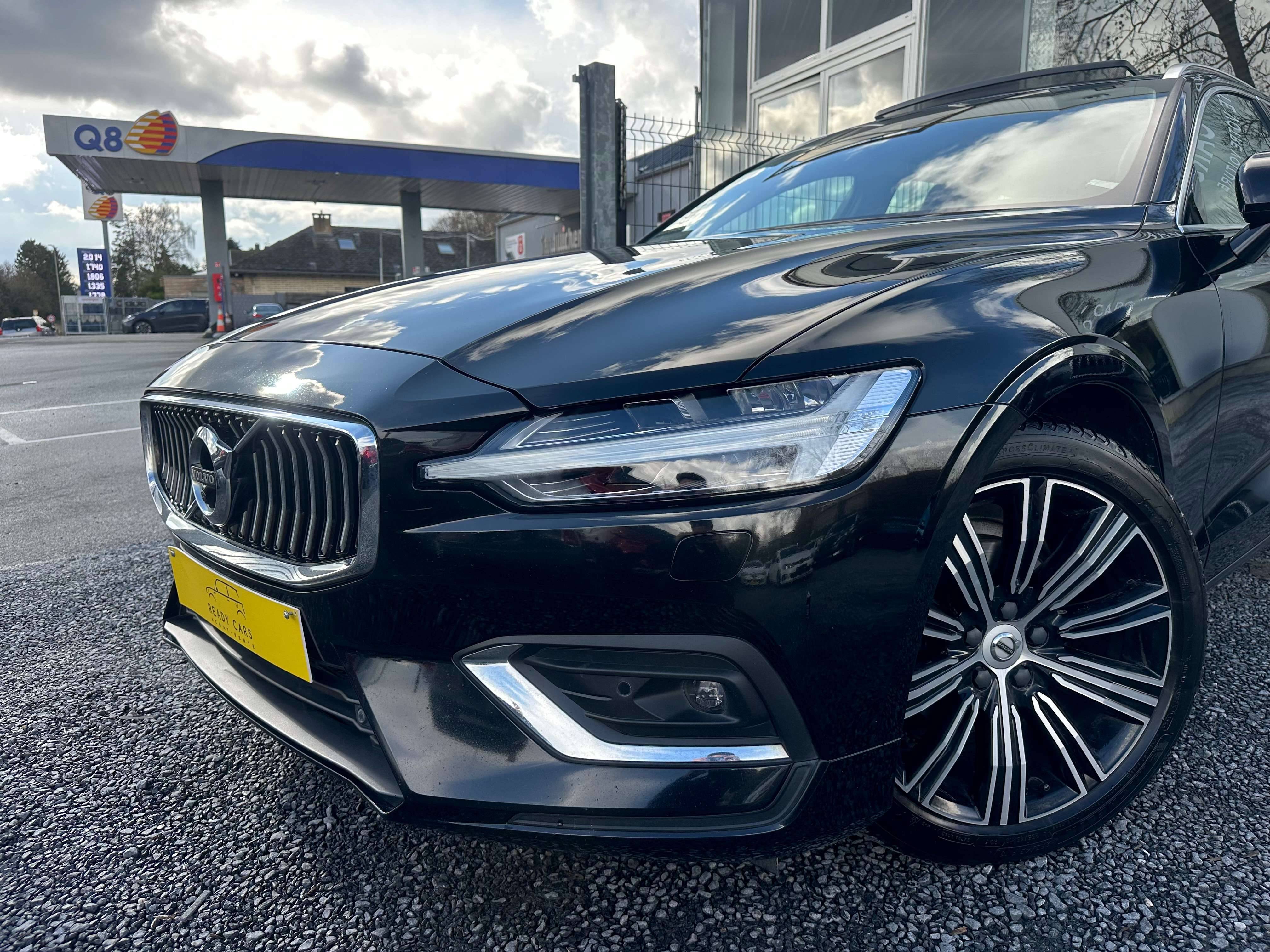 Volvo V60 2.0 D4*INSCRIPTION*FULL OPTION*PANORAMIC*CAM 360