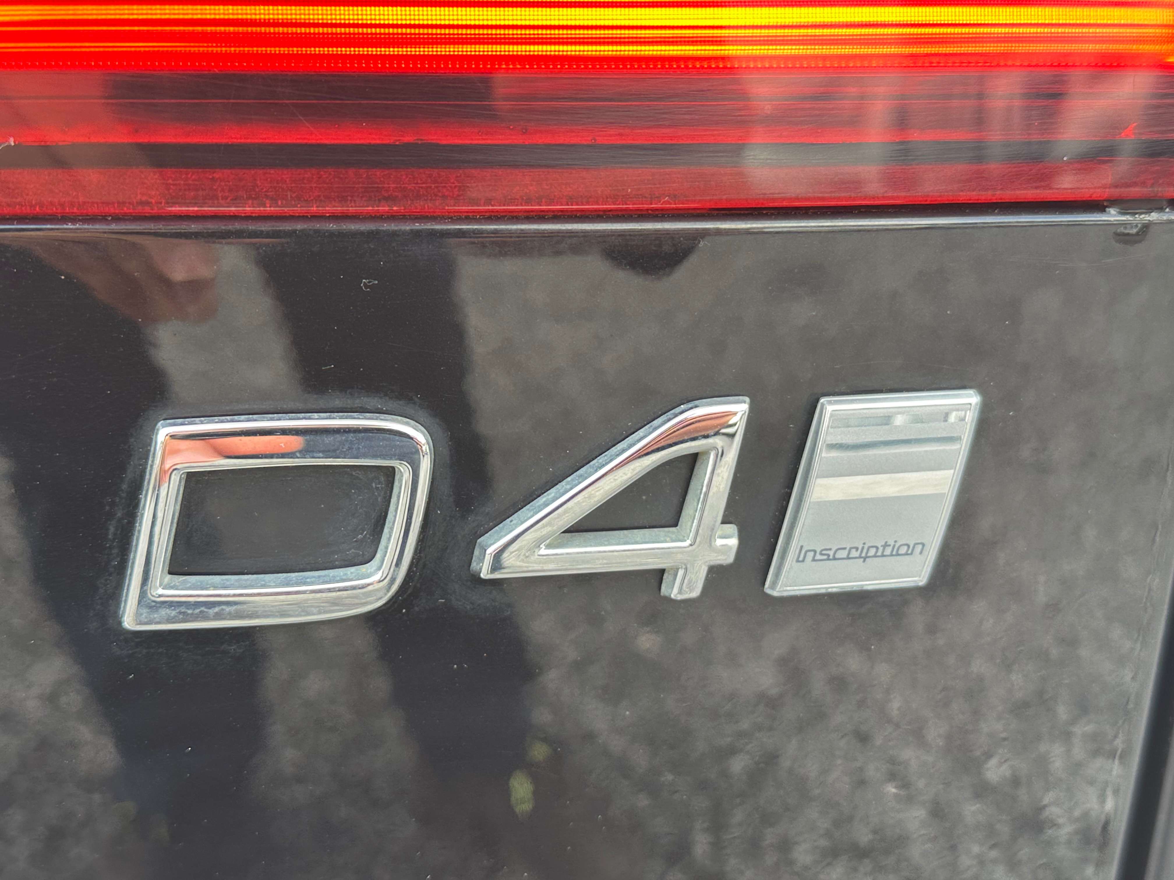 Volvo V60 2.0 D4*INSCRIPTION*FULL OPTION*PANORAMIC*CAM 360