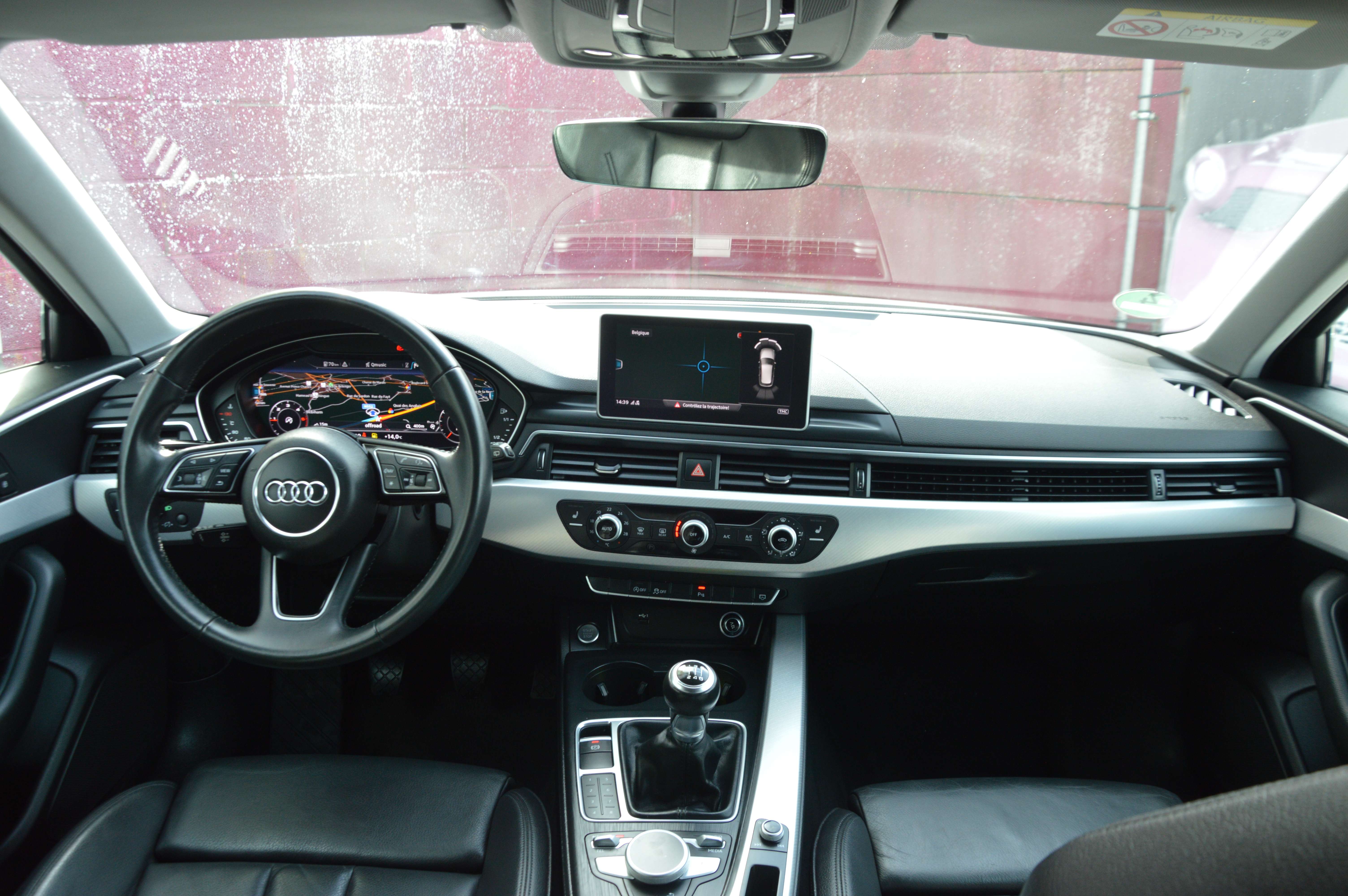 Audi A4 2.0TDi Pack S-Line COCKPIT SENS AV/AR 73.387KM