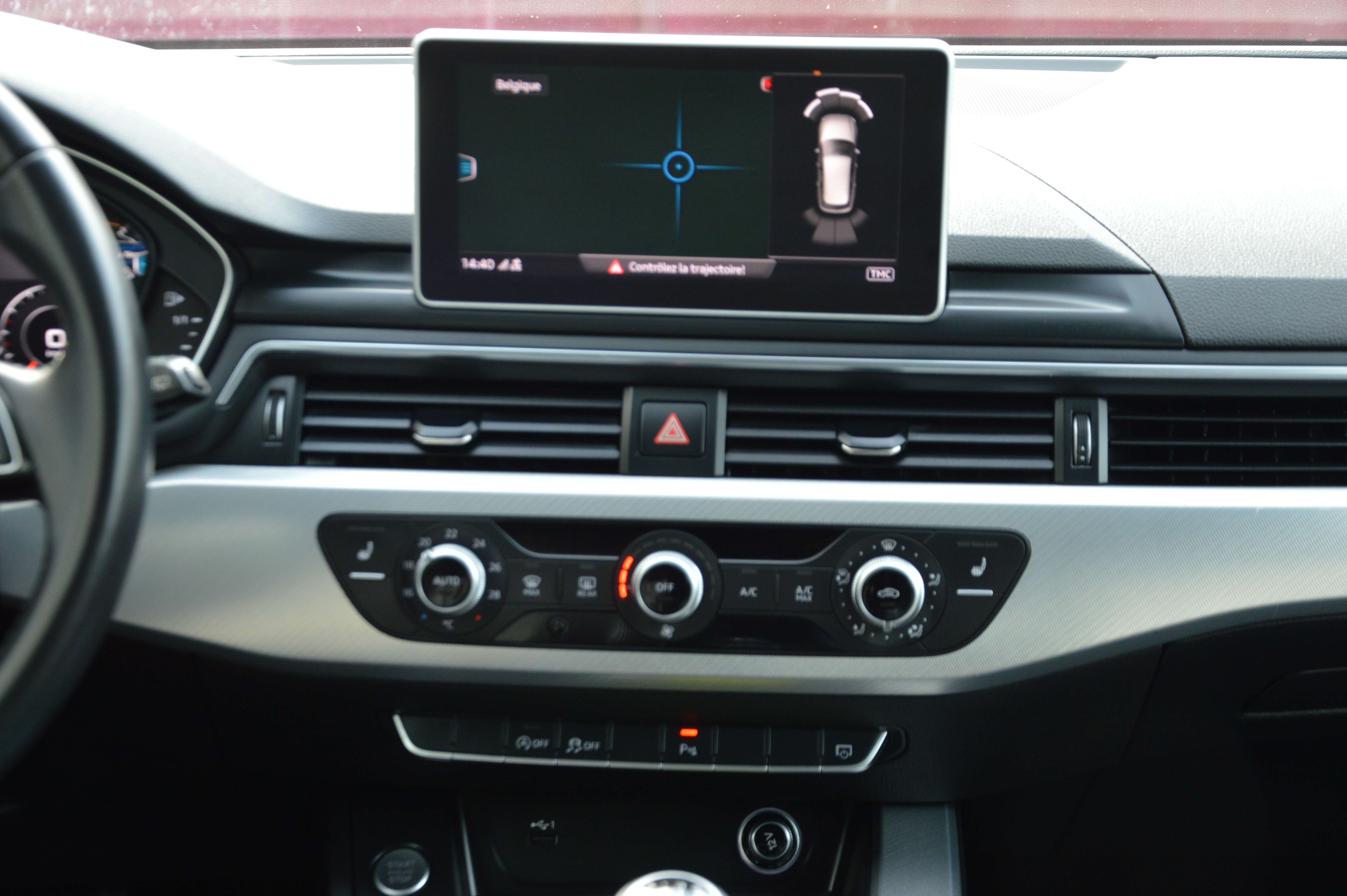 Audi A4 2.0TDi Pack S-Line COCKPIT SENS AV/AR 73.387KM