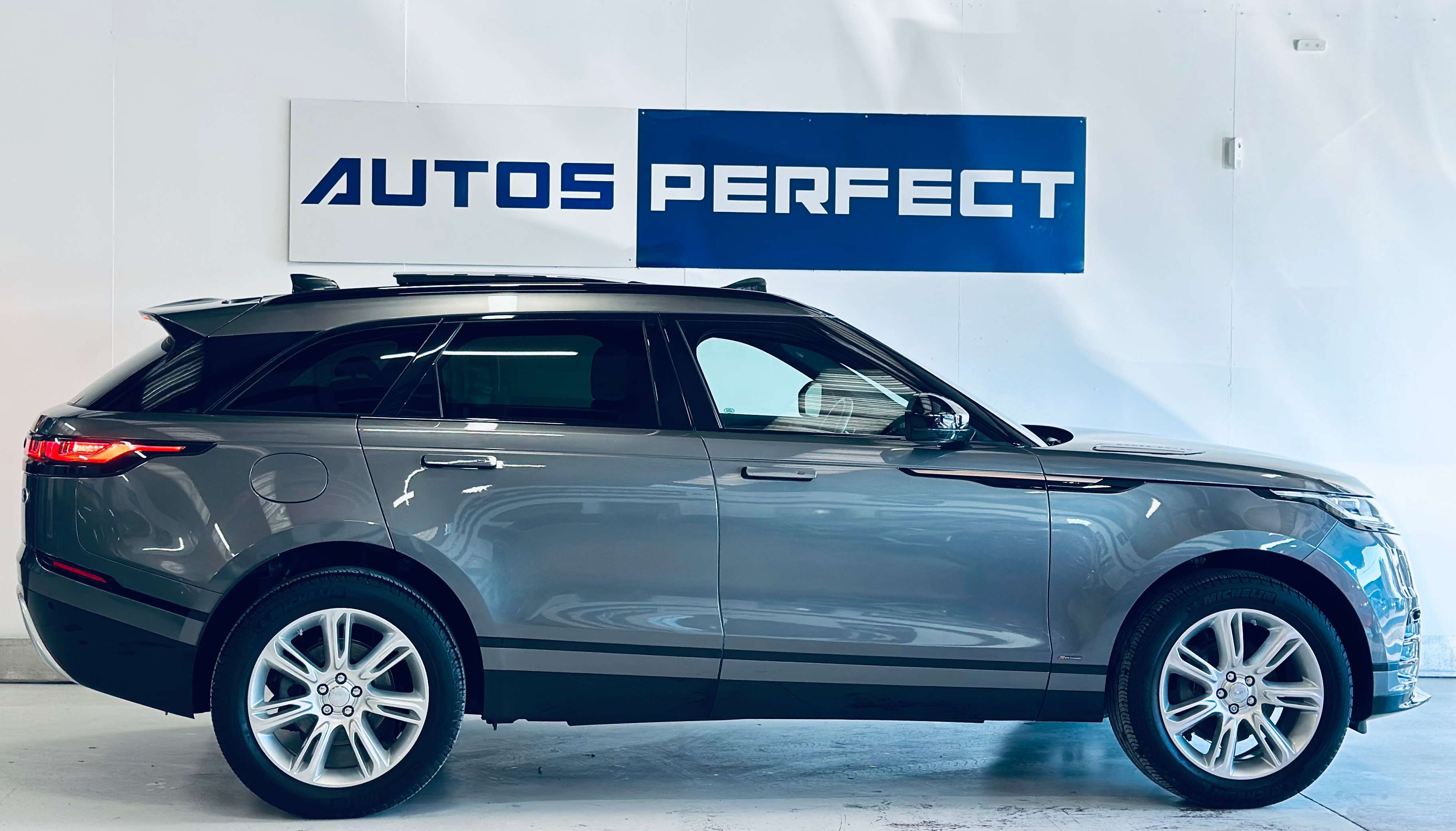 Land Rover Range Rover Velar Velar 2.0 TD4 R-Dynamic S PANO FULL LED CUIR JA20