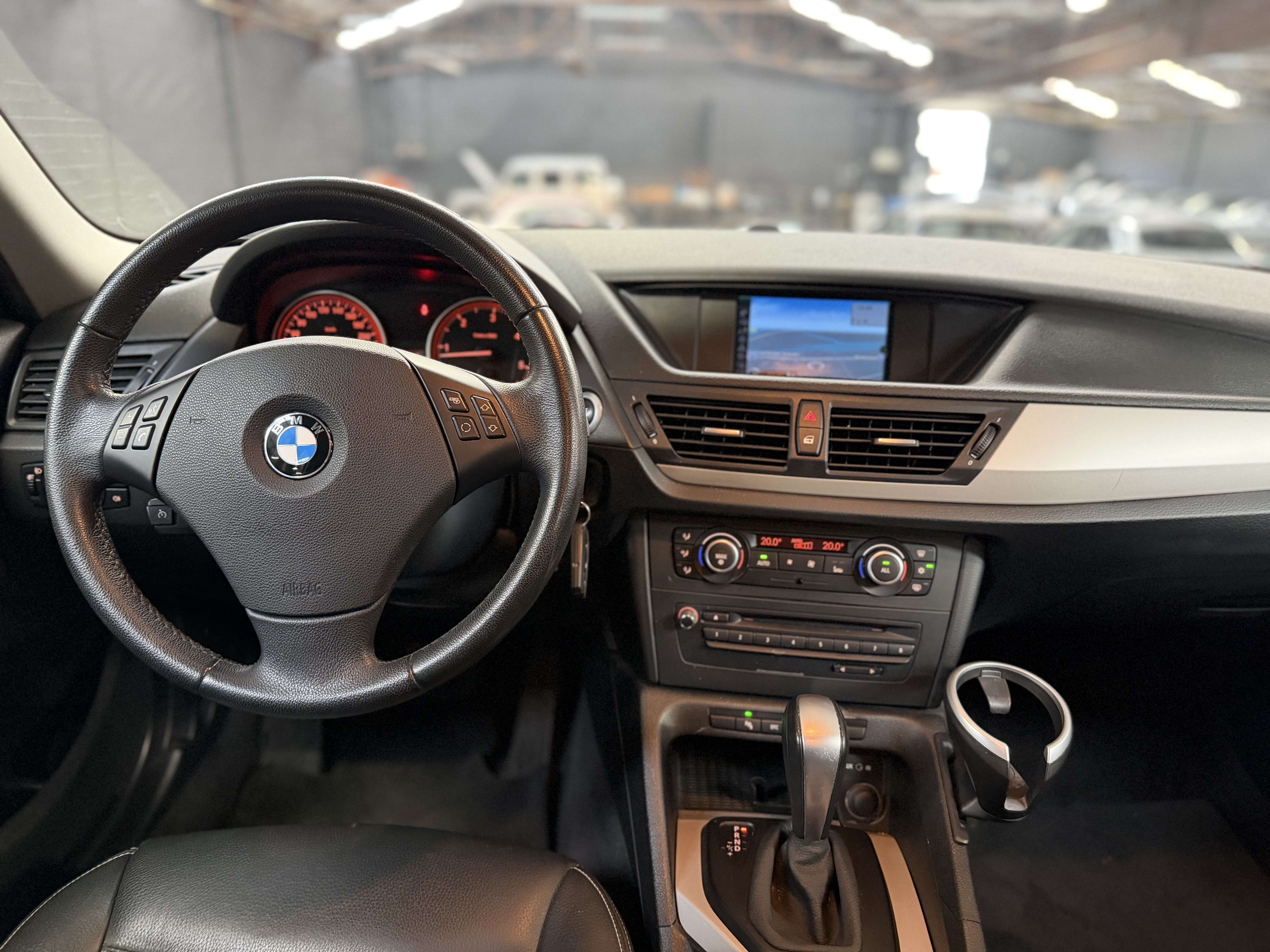 BMW X1 2.0 dA sDrive18 * GPS * RADAR AV/AR * VOLANT MULTI