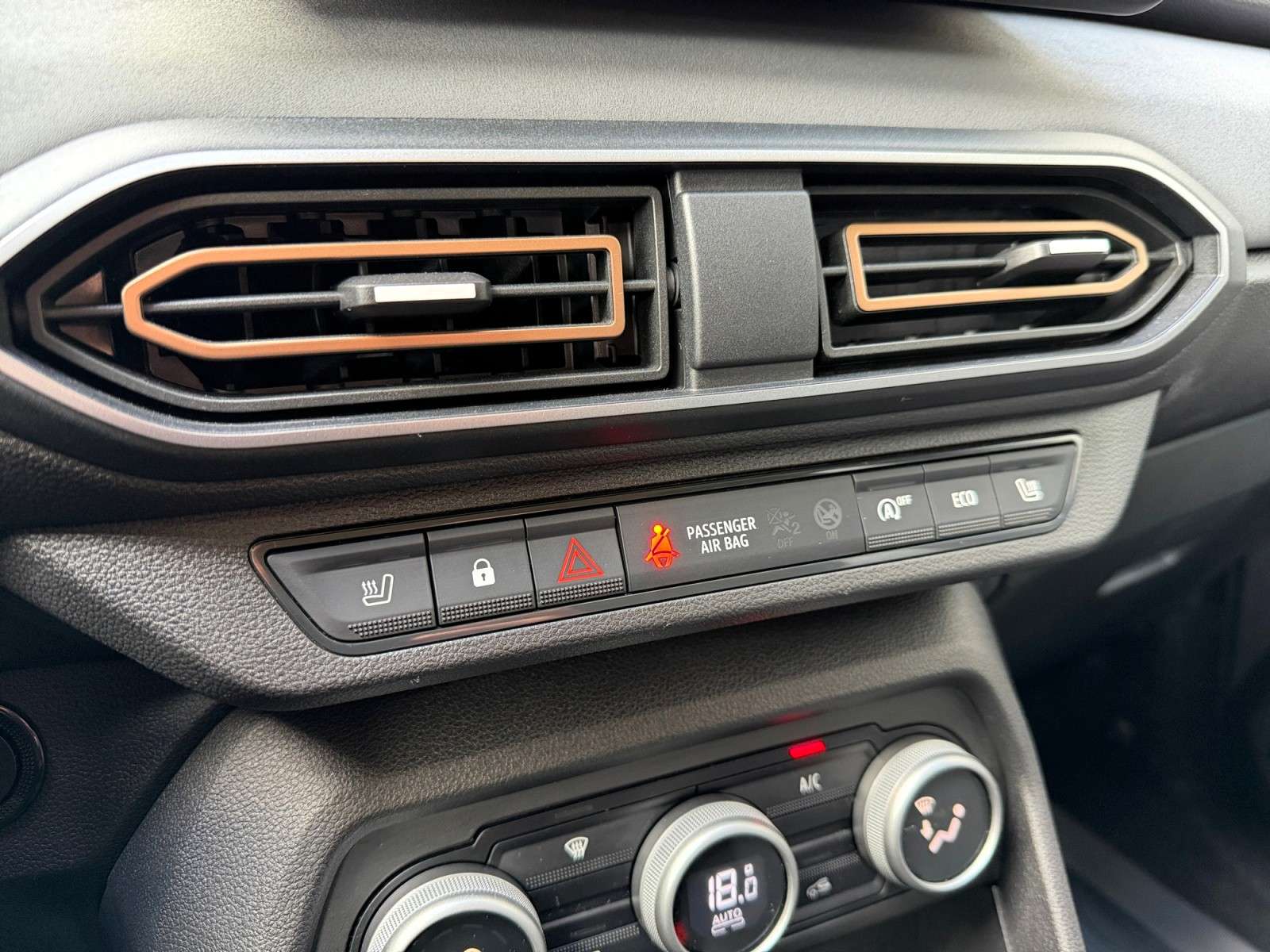 Dacia Jogger 1.0TCE110*7PL*EXTREME*6MT*CARPLAY*CAMERA*GARANTIE