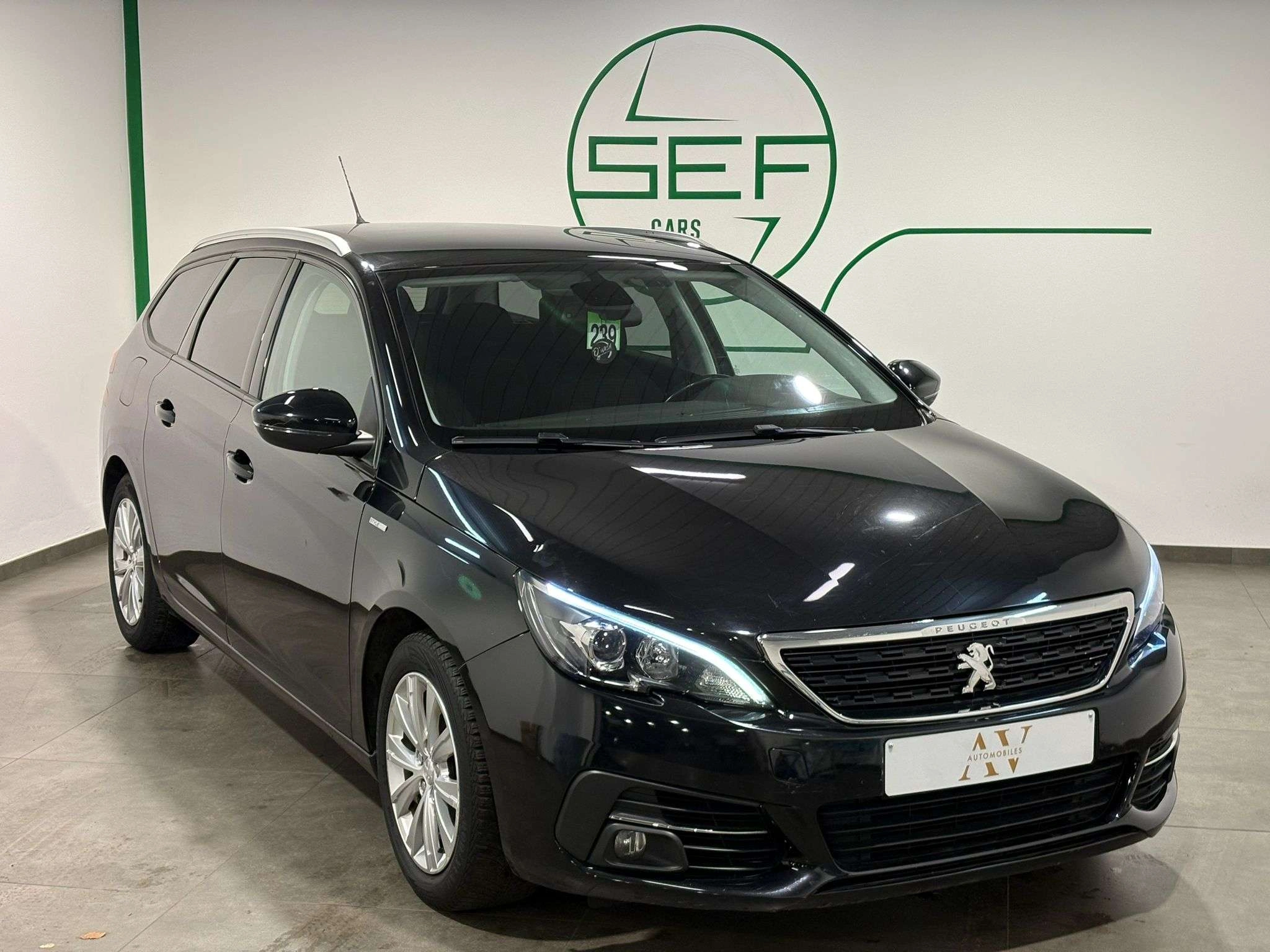 Peugeot 308 ** 1.5 BlueHDi ** Style ** GPS ** Garantie 12 mois