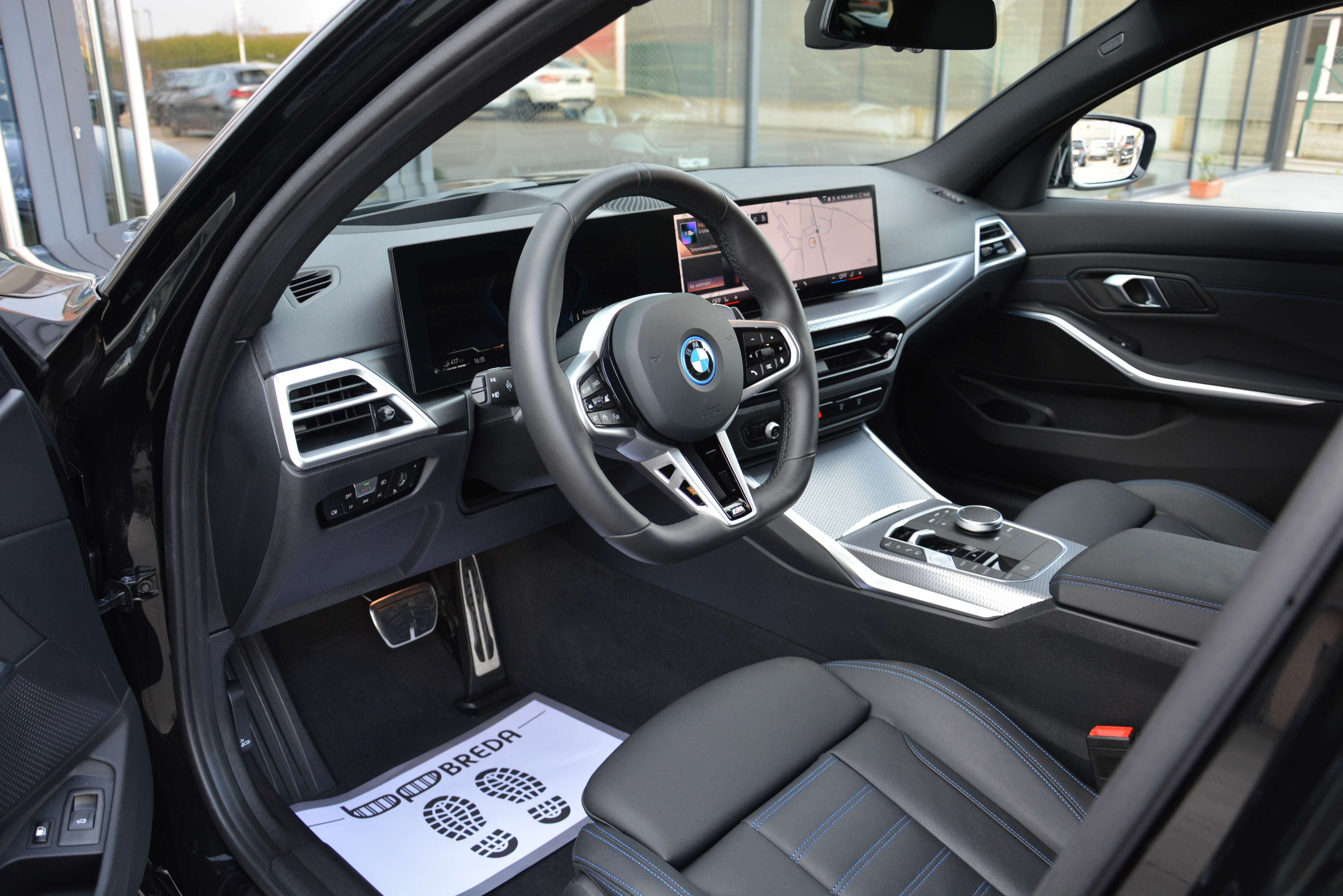BMW 330 e Touring M-Performance/360°Cam/HUD/ACC/Keyless