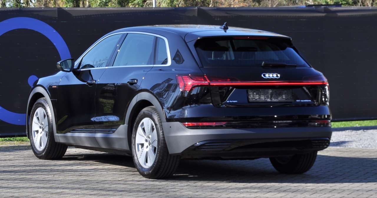 Audi e-tron 50 QUATTRO GPS CAM DAB ZETELVER ELEKKOFFR