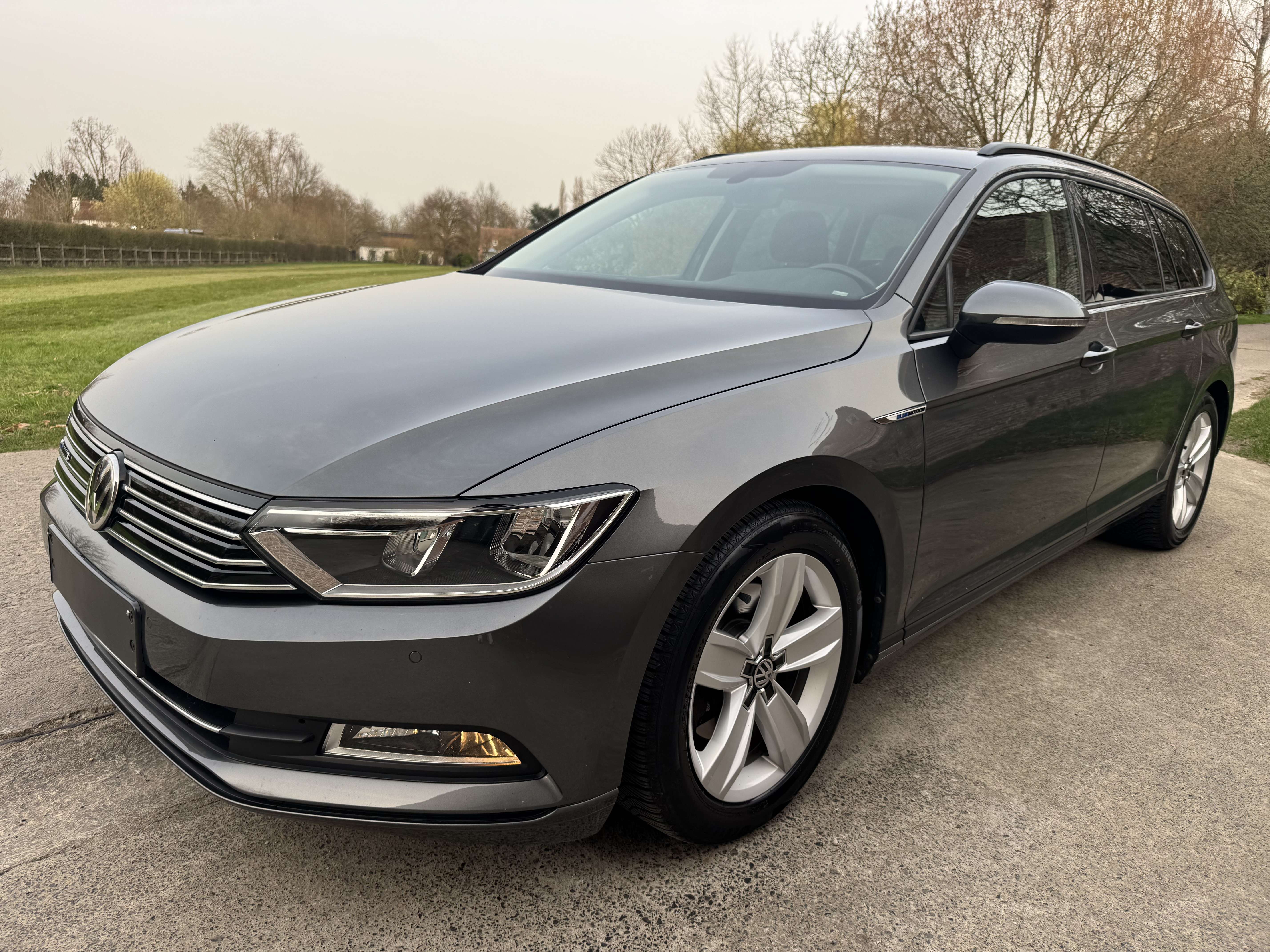 Volkswagen Passat Variant SW 1.6 CR TDi Highline *CAM*GPS*CRUISE*