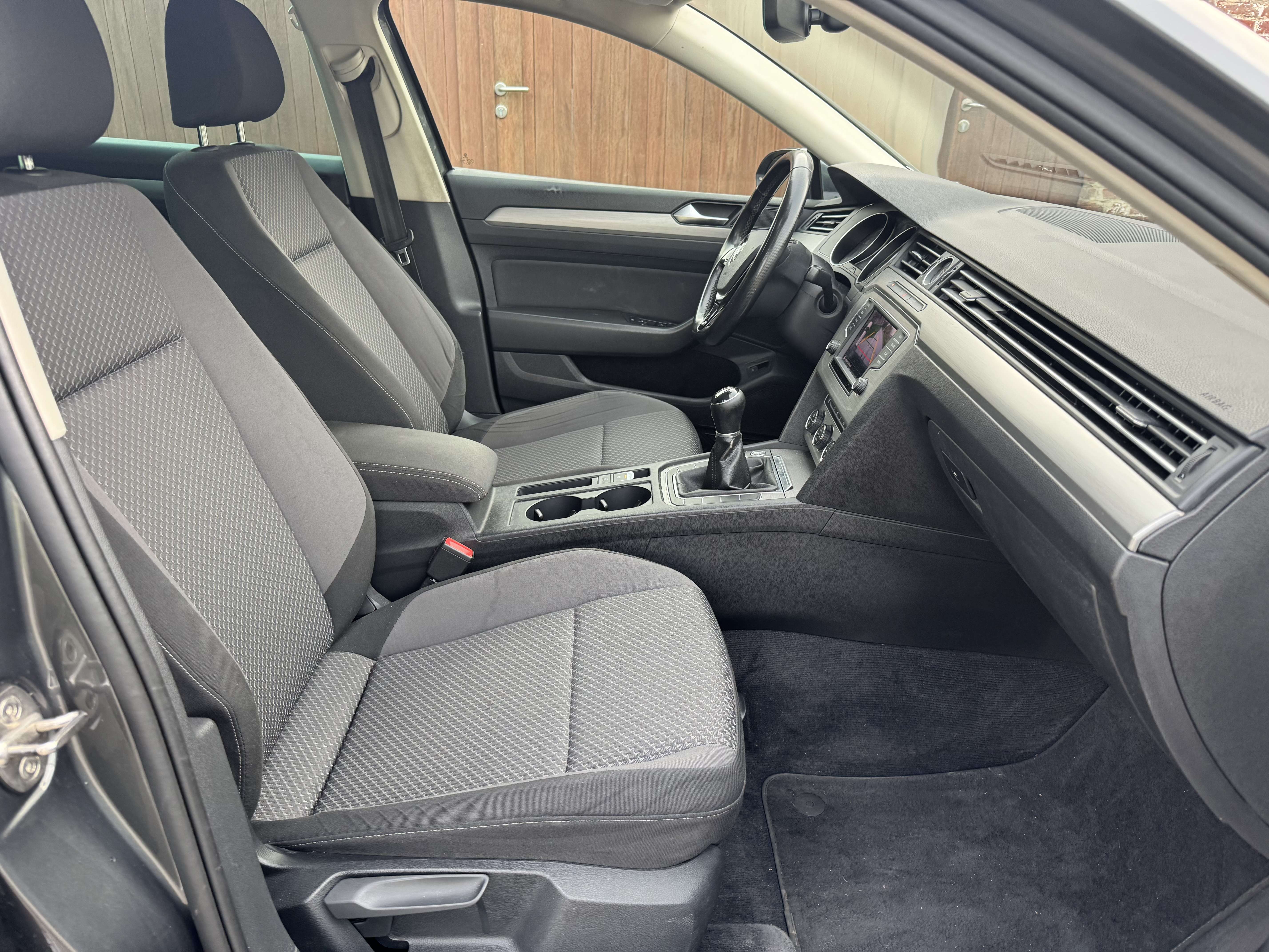 Volkswagen Passat Variant SW 1.6 CR TDi Highline *CAM*GPS*CRUISE*