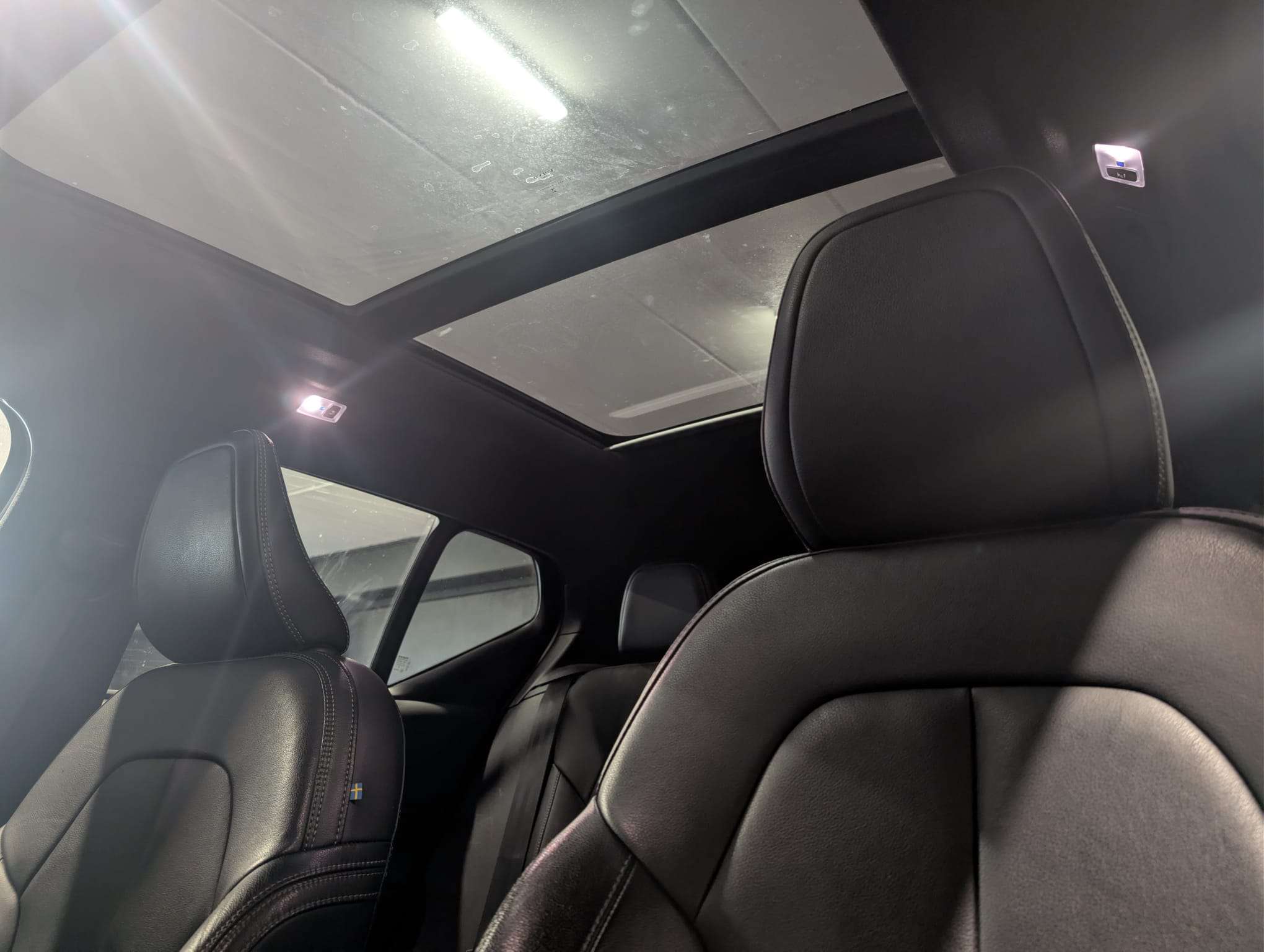 Volvo XC40 1.5 T5 PHEV R-Design — Toit panoramique — Caméra 360 — CarPlay