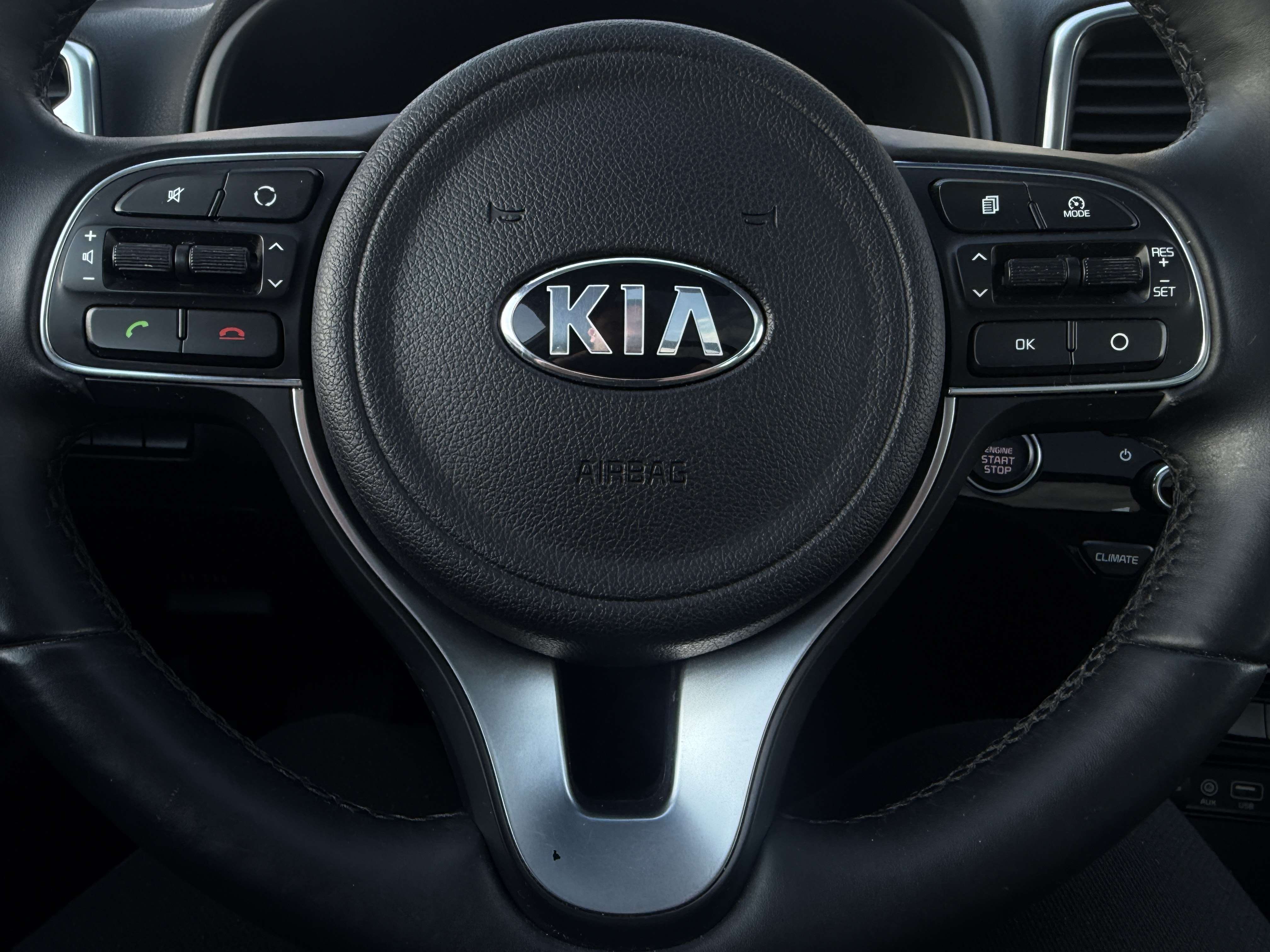 Kia Sportage Sportage 1.7 CRDi 2WD Lounge /Navi/Pano/Cuir/Led/