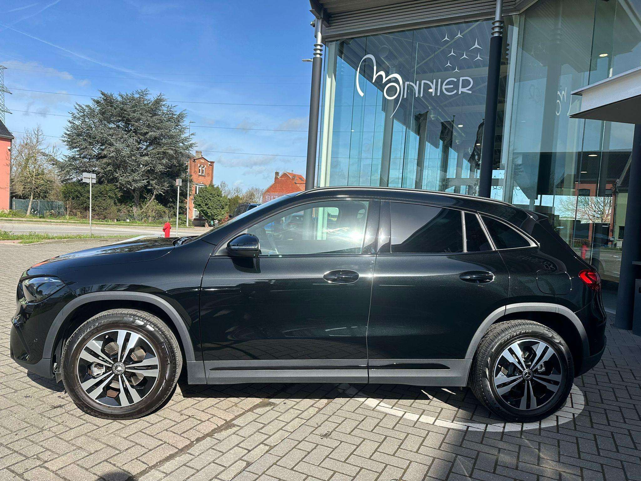 Mercedes-Benz GLA 180 GLA Business Line