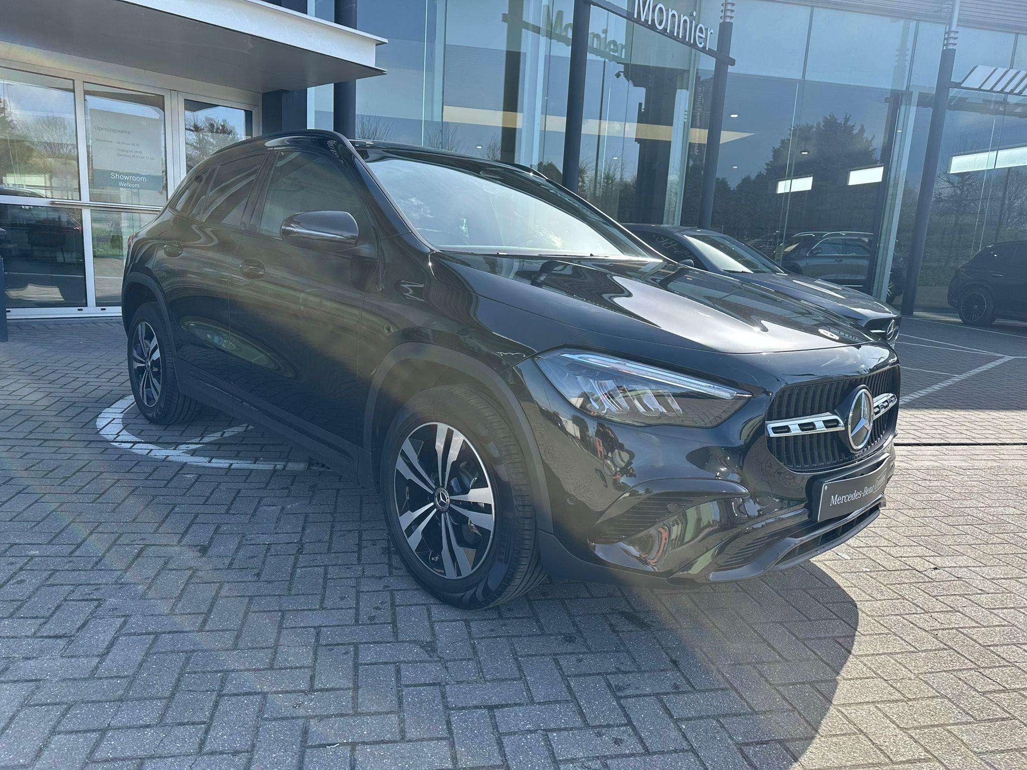 Mercedes-Benz GLA 180 GLA Business Line