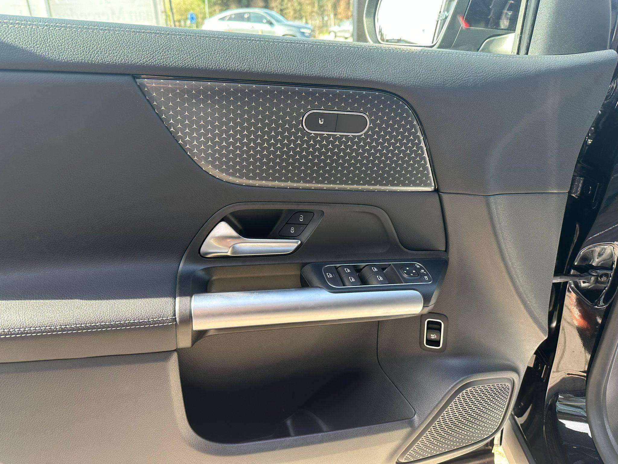 Mercedes-Benz GLA 180 GLA Business Line