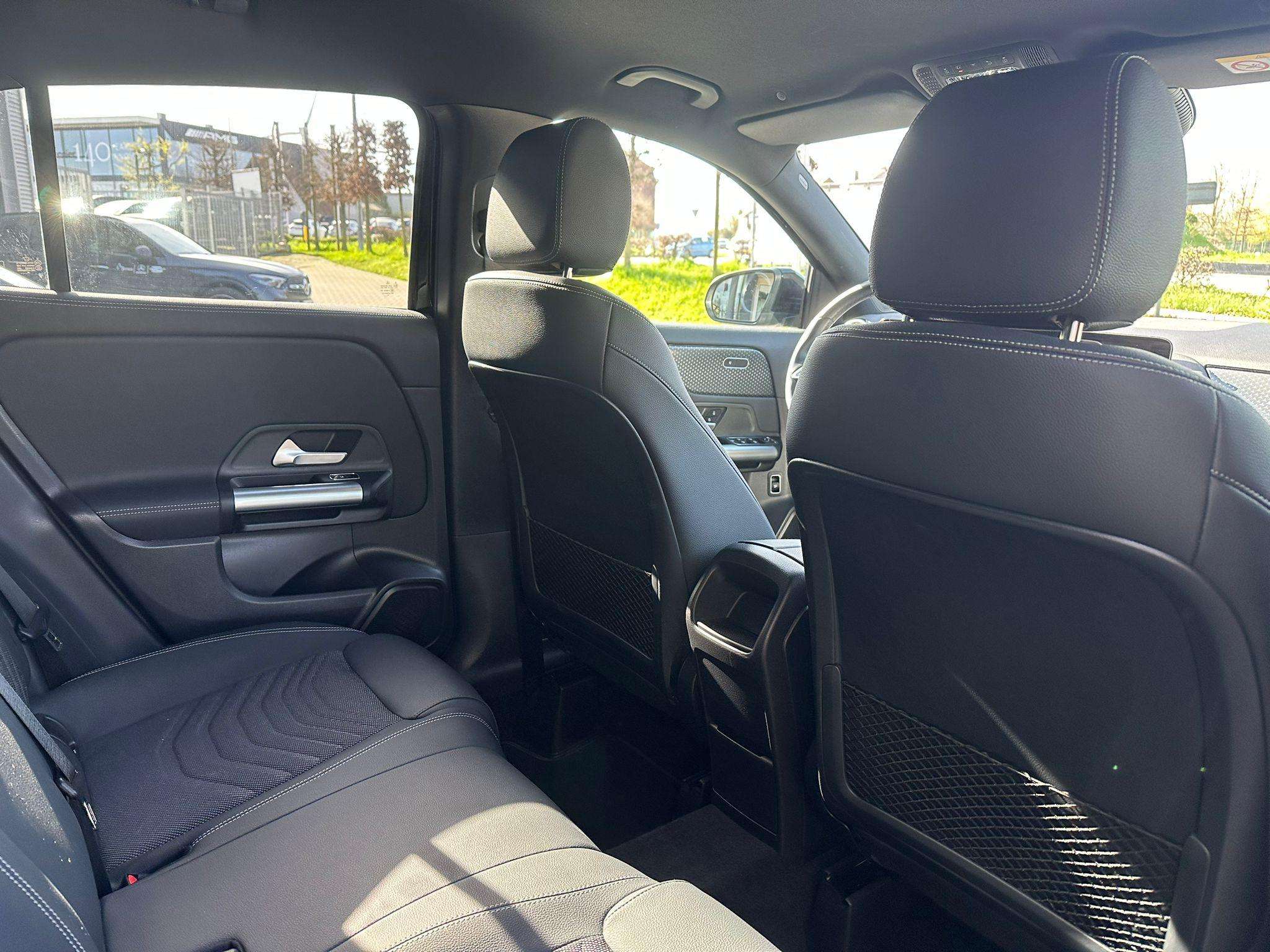 Mercedes-Benz GLA 180 GLA Business Line