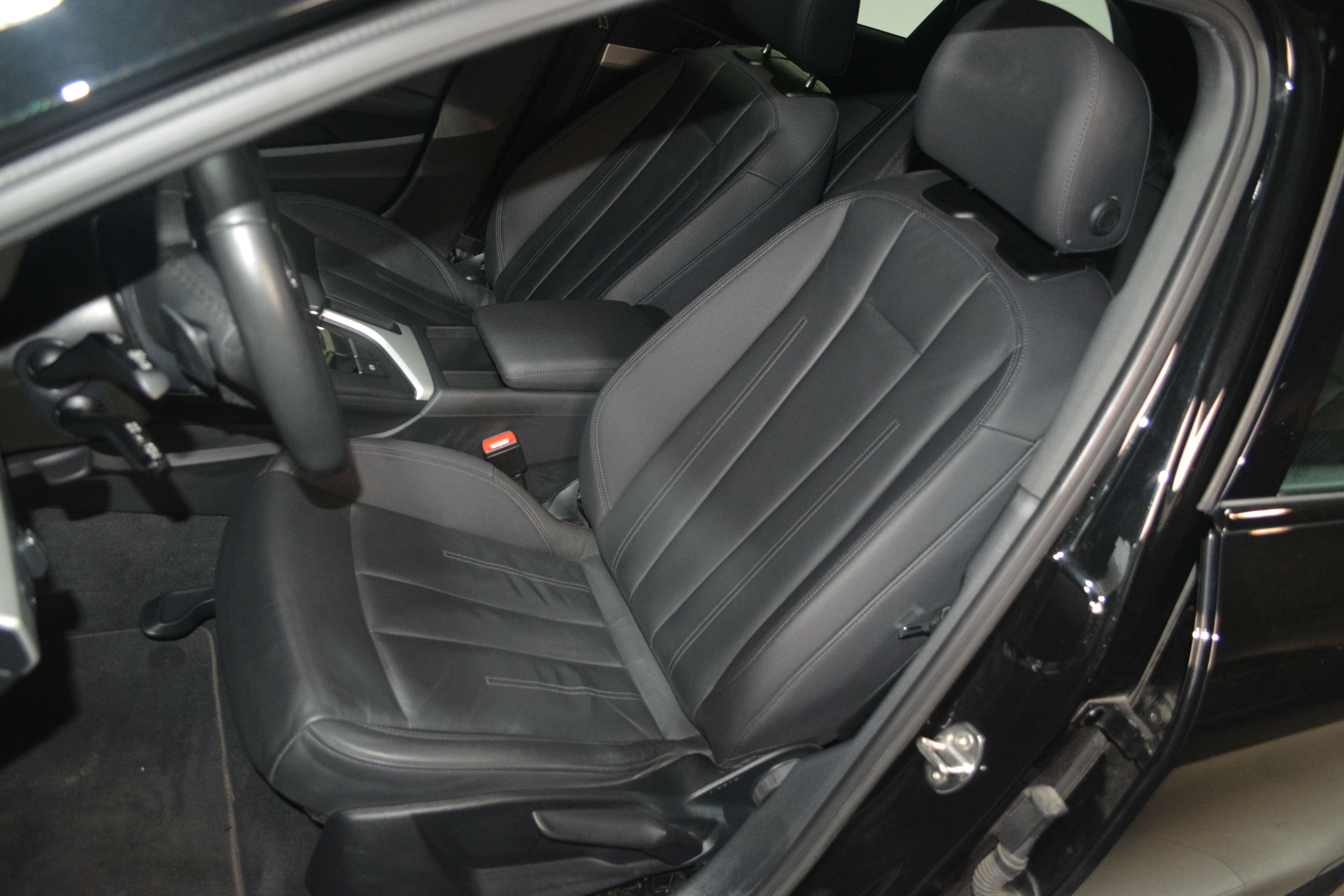 Audi A4 A4 Avant 35 TFSI Bus. Edition Attraction S tronic