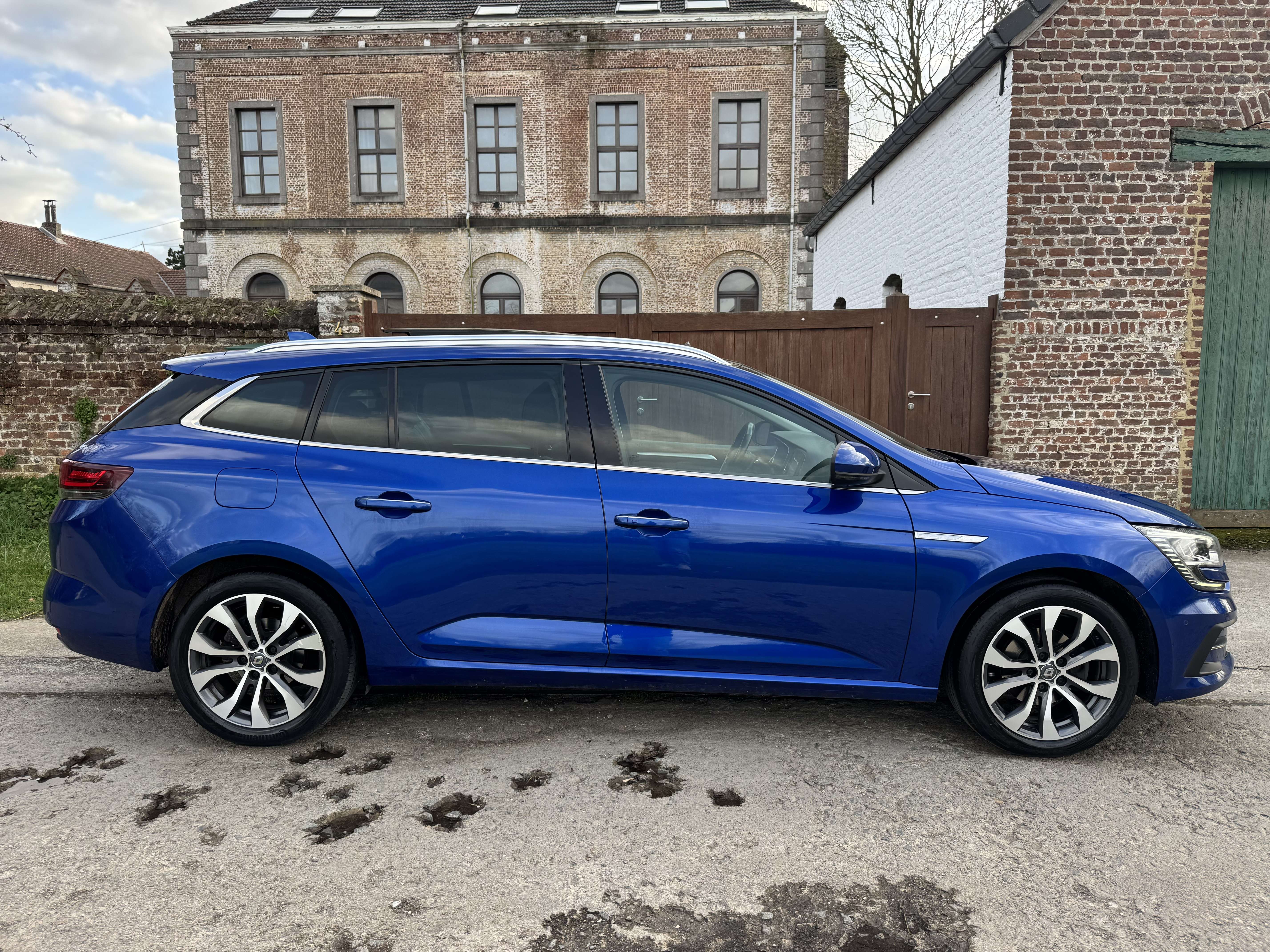 Renault Megane SW 1.33 TCe EDC *PANO*HUD*CAM*  (EU6D)