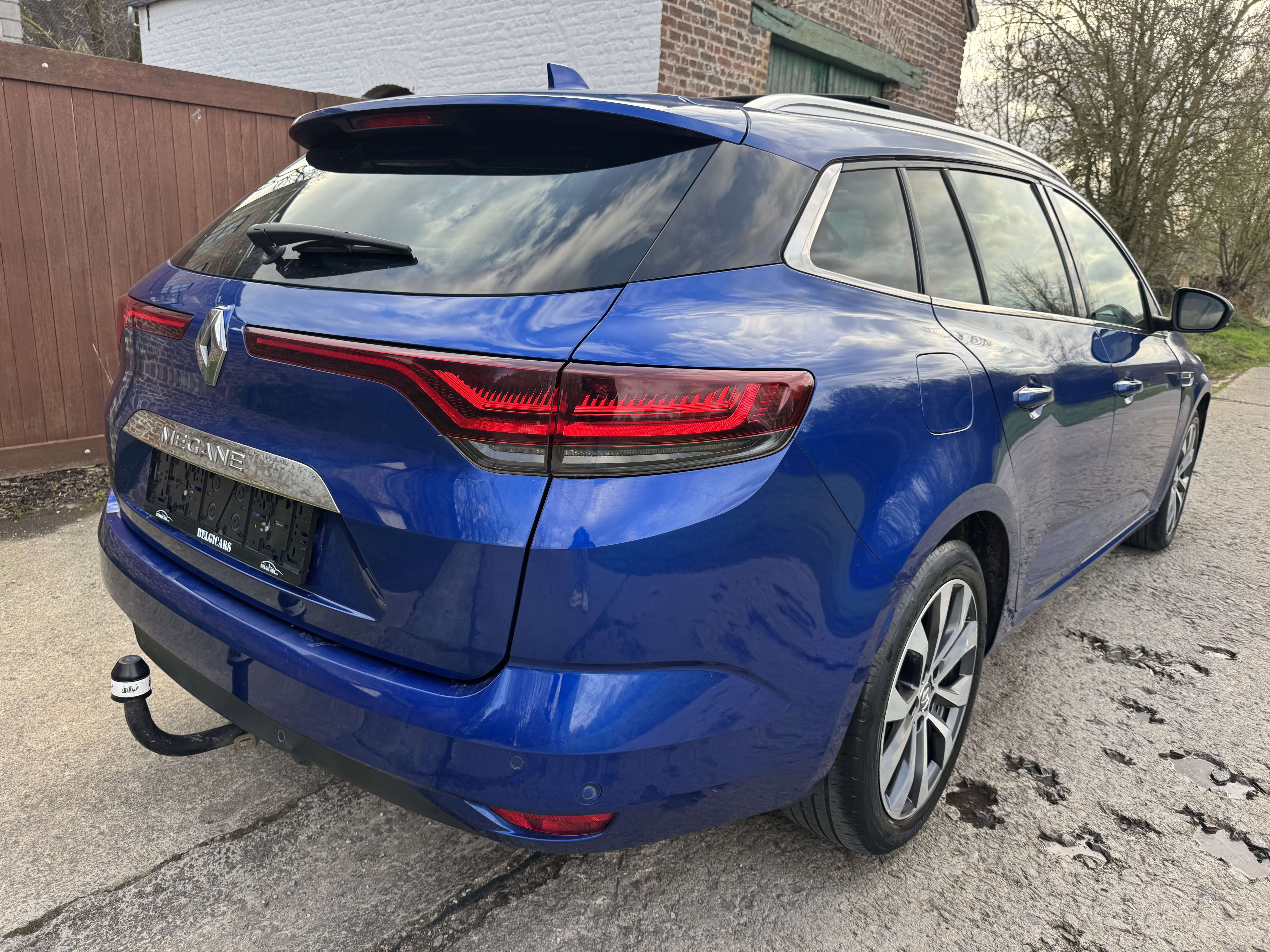 Renault Megane SW 1.33 TCe EDC *PANO*HUD*CAM*  (EU6D)