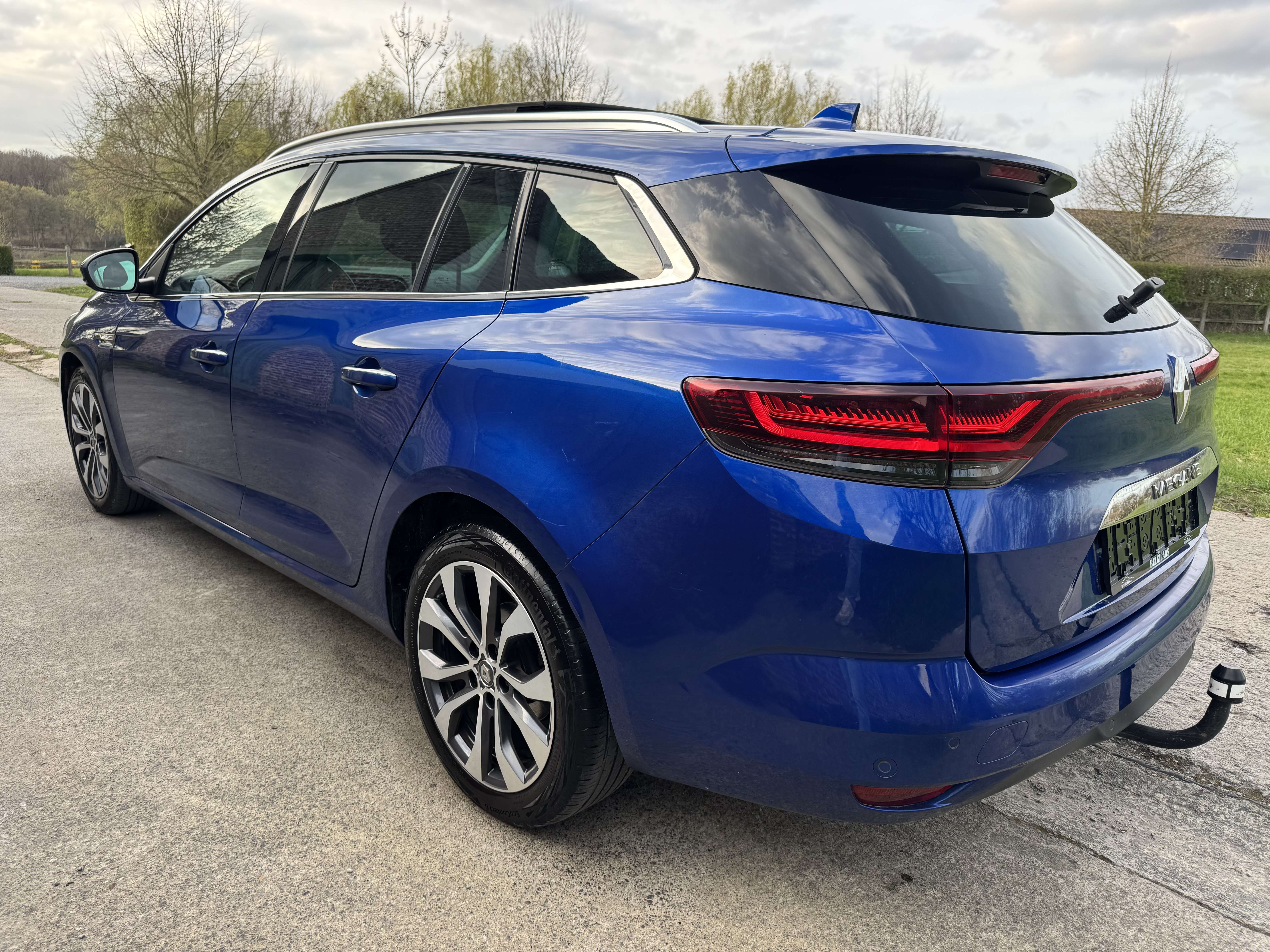 Renault Megane SW 1.33 TCe EDC *PANO*HUD*CAM*  (EU6D)