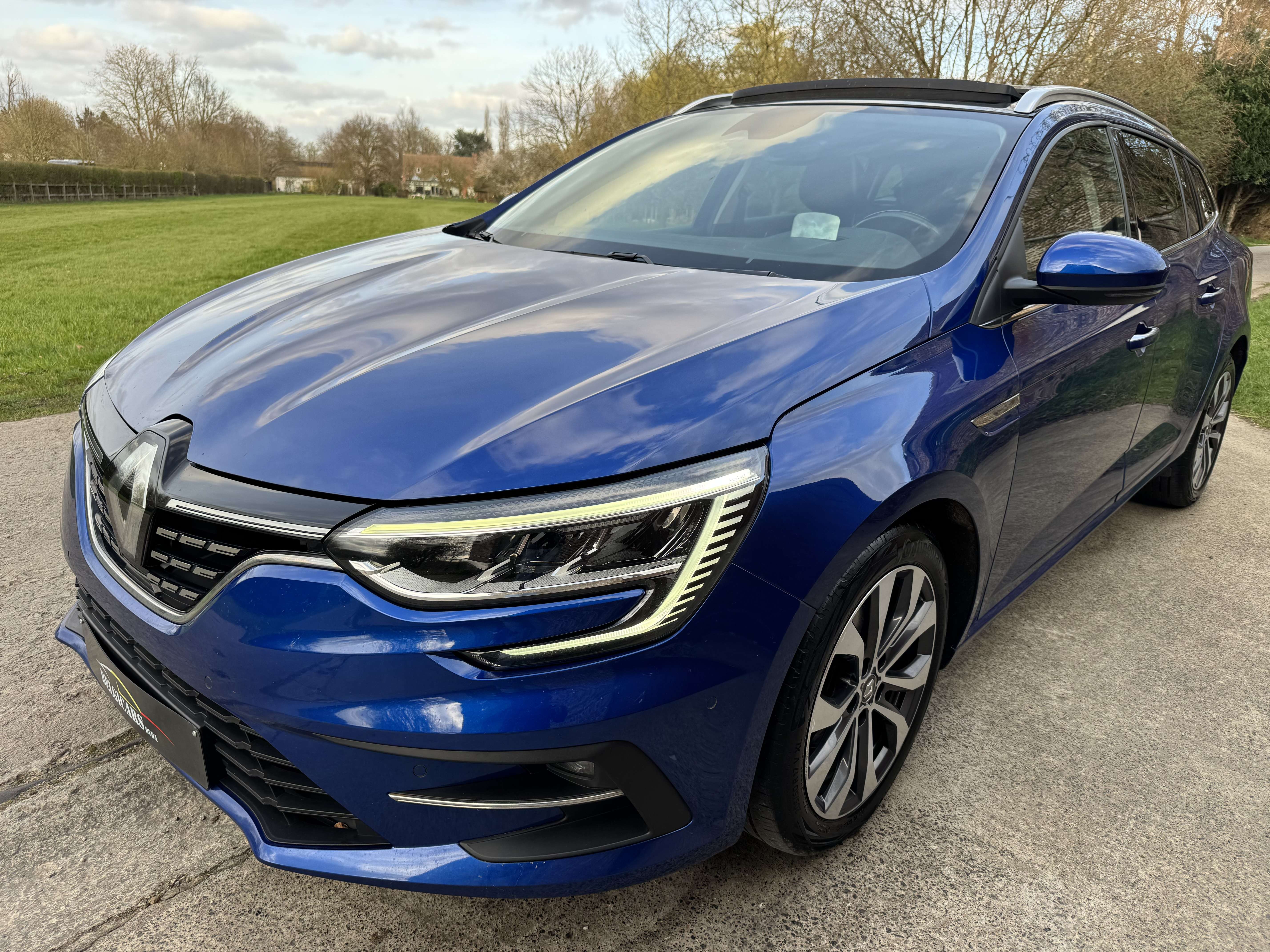 Renault Megane SW 1.33 TCe EDC *PANO*HUD*CAM*  (EU6D)