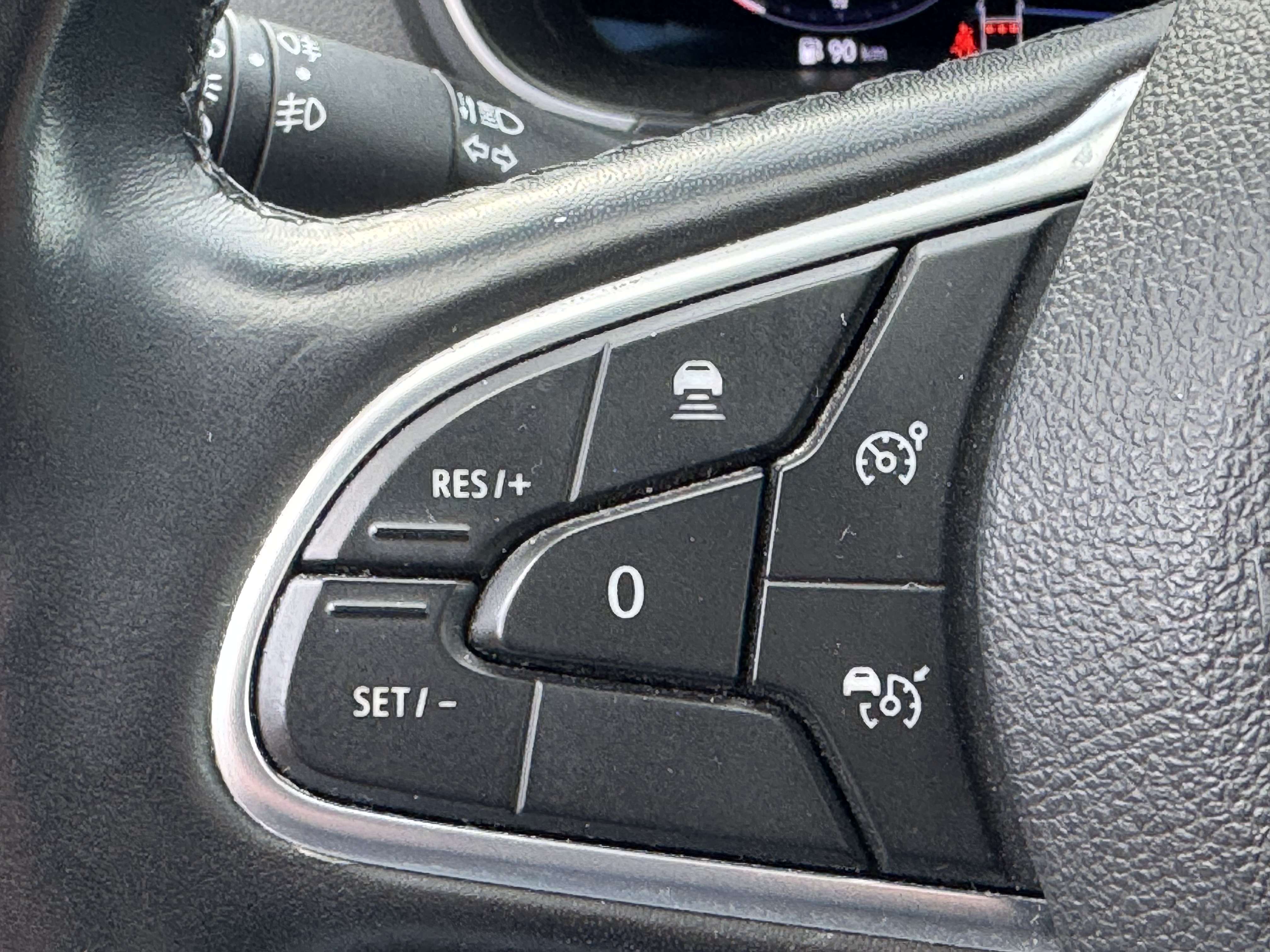 Renault Megane SW 1.33 TCe EDC *PANO*HUD*CAM*  (EU6D)
