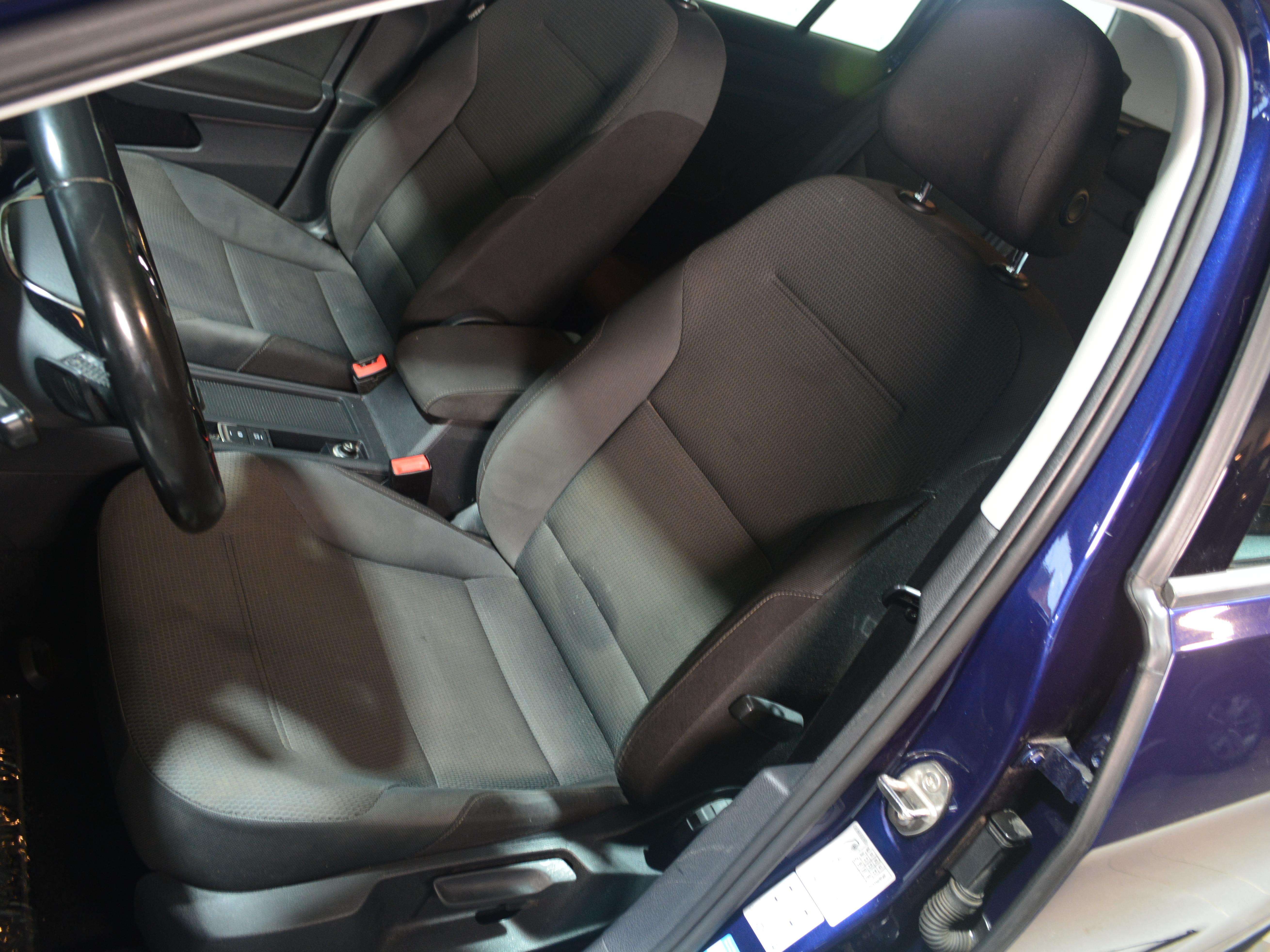 Volkswagen Golf Variant Golf SW 1.0 TSI BMT Comfortline DSG