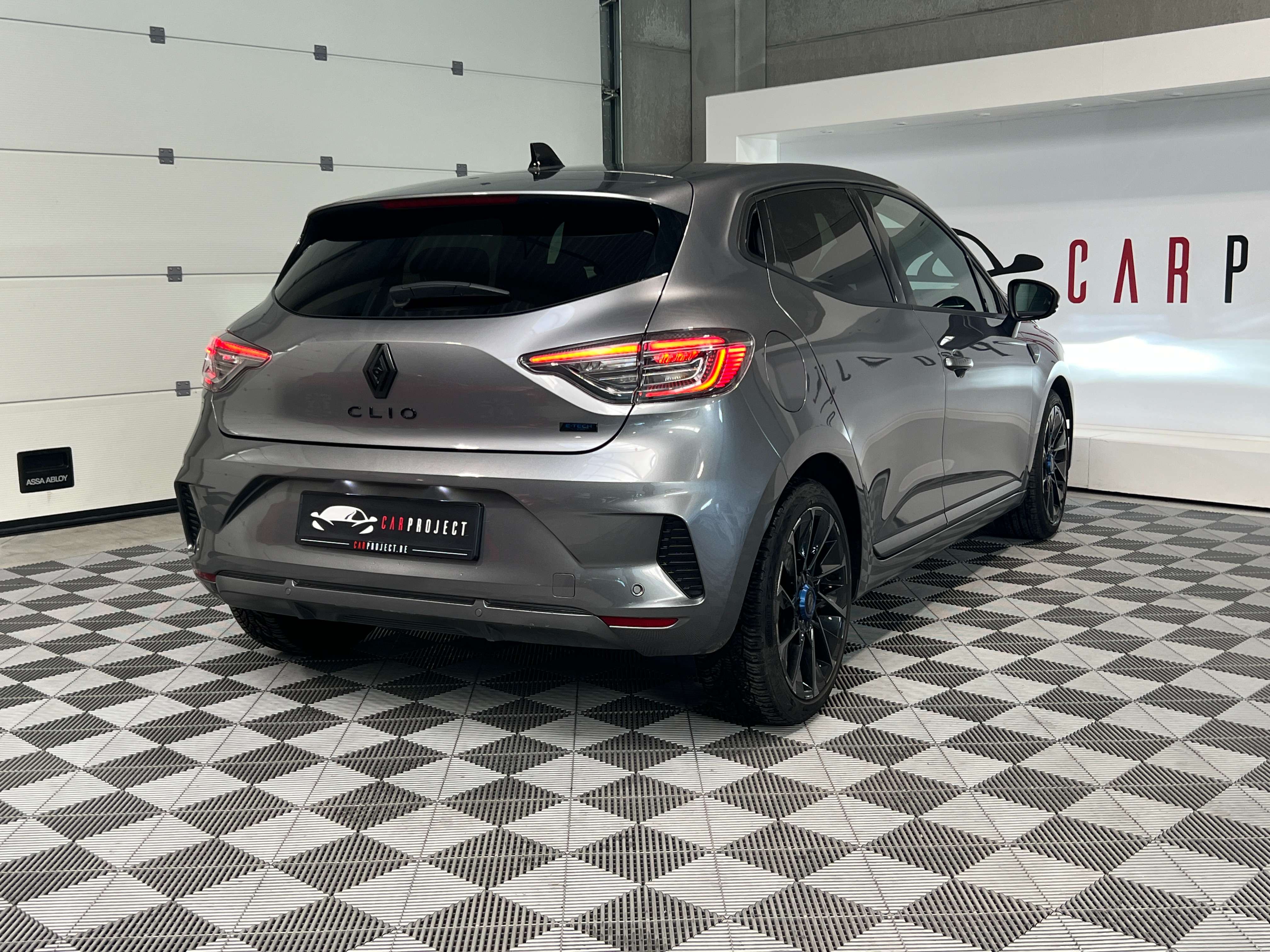 Renault Clio 1.6 E-TECH HYBRID ESPRIT ALPINE /CLIM/GPS/PDC