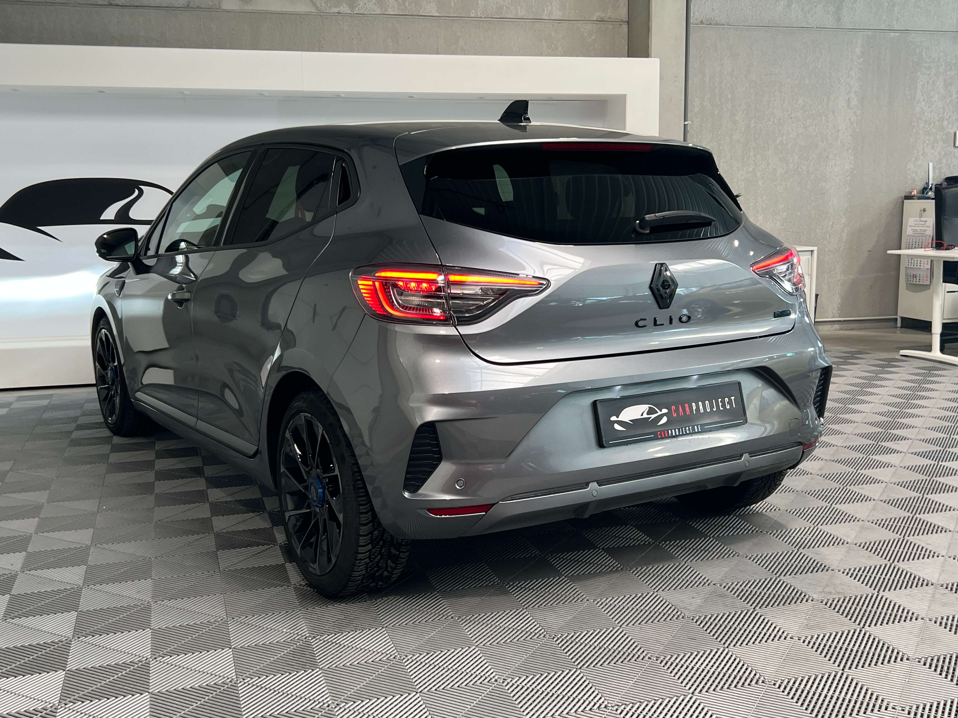 Renault Clio 1.6 E-TECH HYBRID ESPRIT ALPINE /CLIM/GPS/PDC