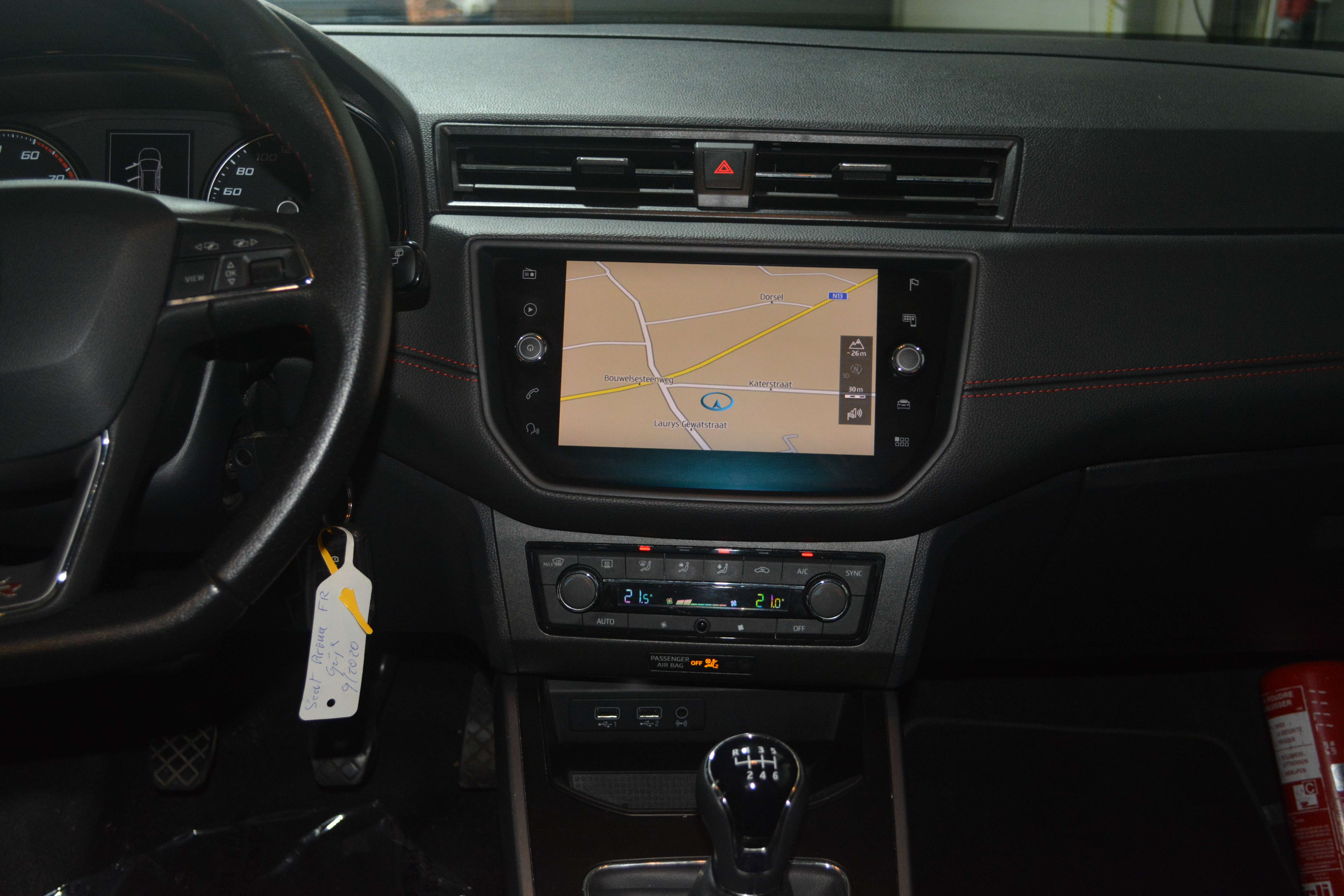 SEAT Arona Arona 1.0 TSI FR (EU6.2) NAVI + CAMERA / APPLE