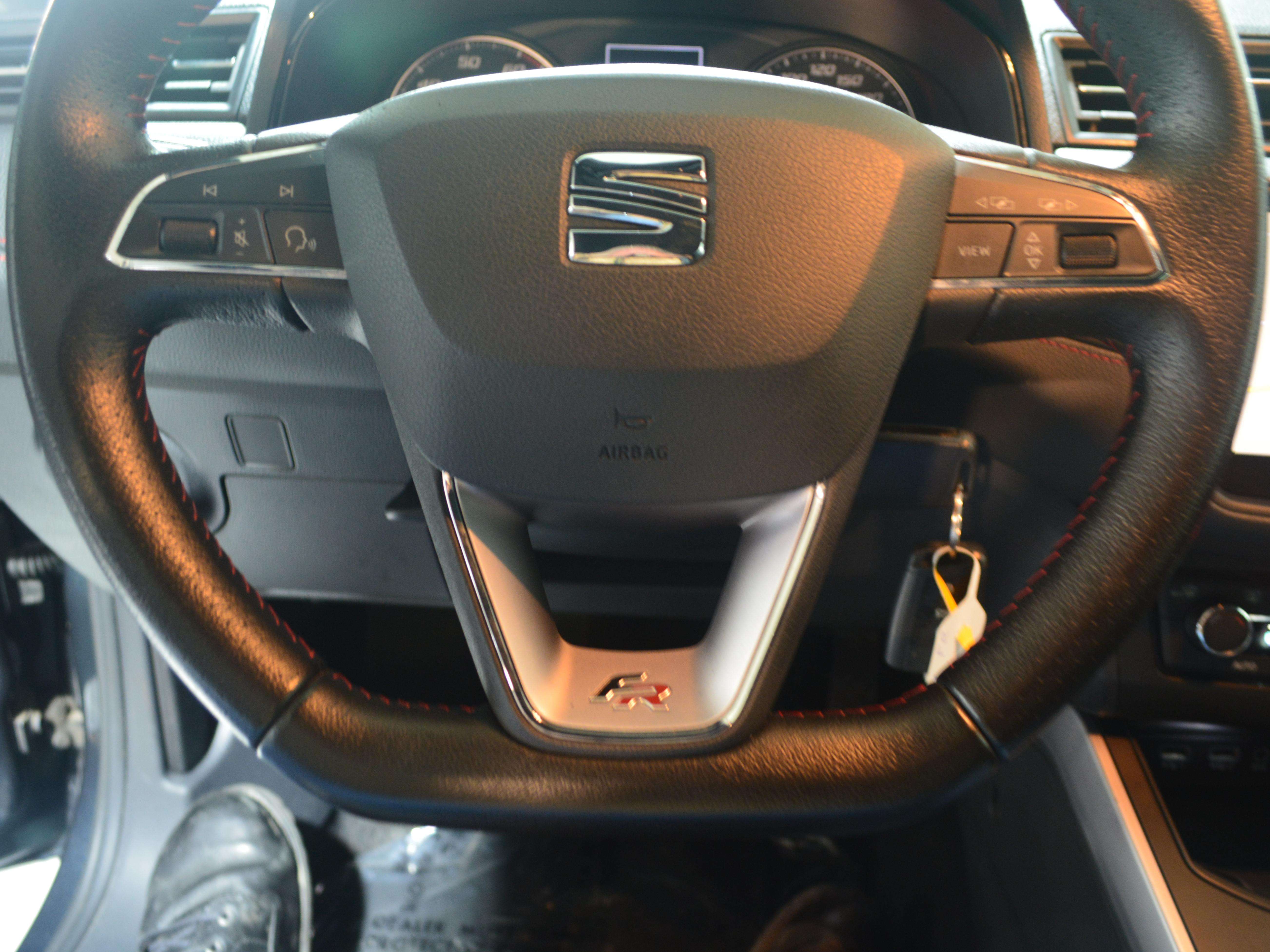 SEAT Arona Arona 1.0 TSI FR (EU6.2) NAVI + CAMERA / APPLE
