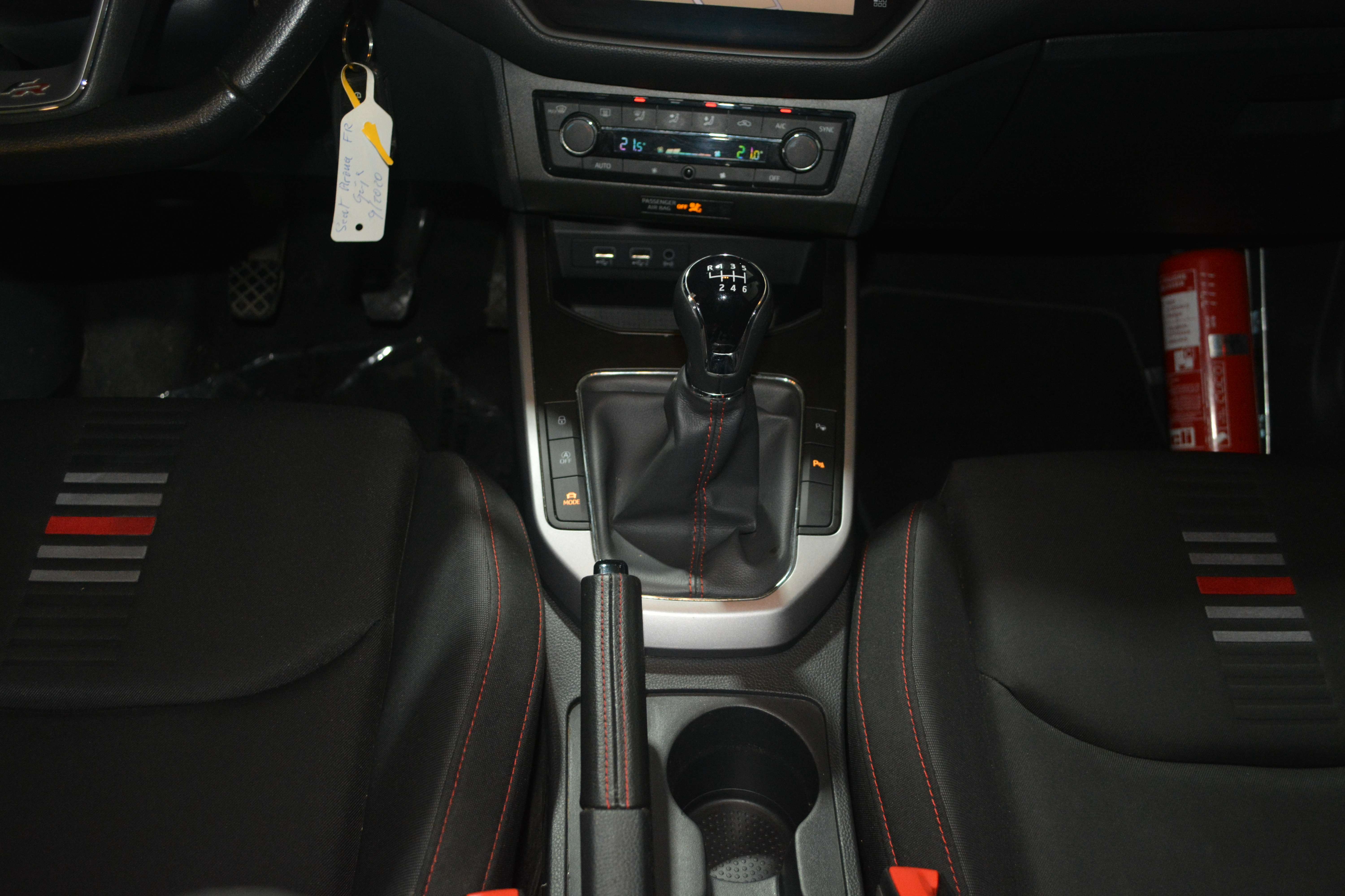 SEAT Arona Arona 1.0 TSI FR (EU6.2) NAVI + CAMERA / APPLE