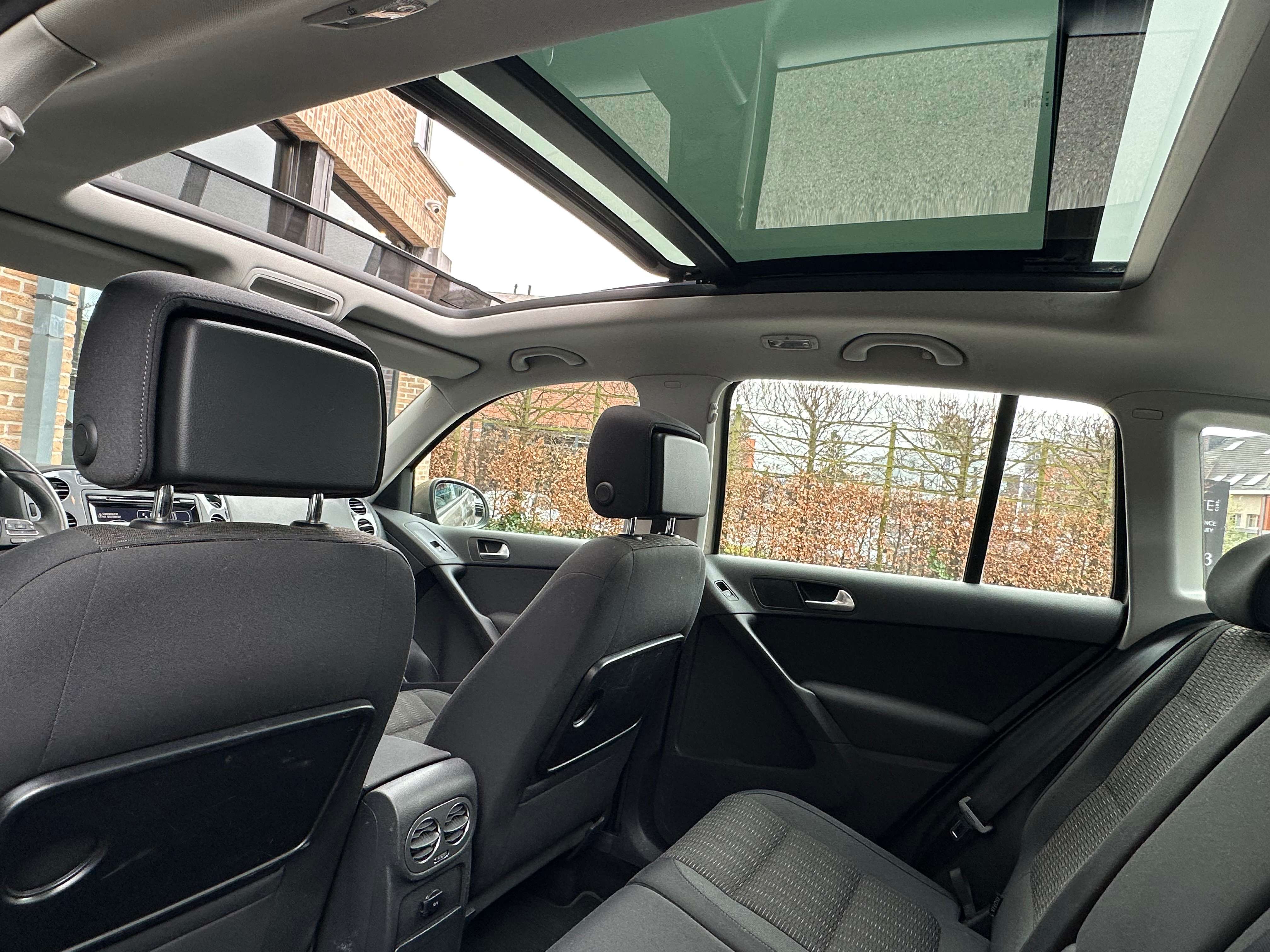 Volkswagen Tiguan 2.0 CR TDi I PANO I CARNET COMPLET I 1ere main