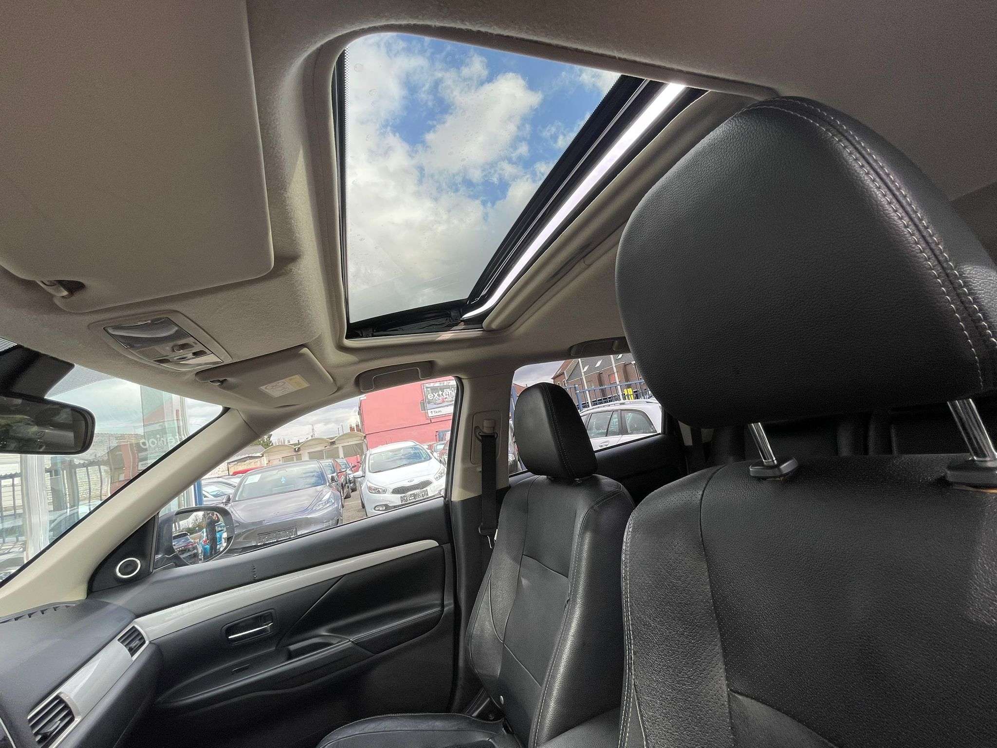 Mitsubishi Outlander Outlander 2.0i 4WD/NAVI/CAMERA/LED/TOIT PANO