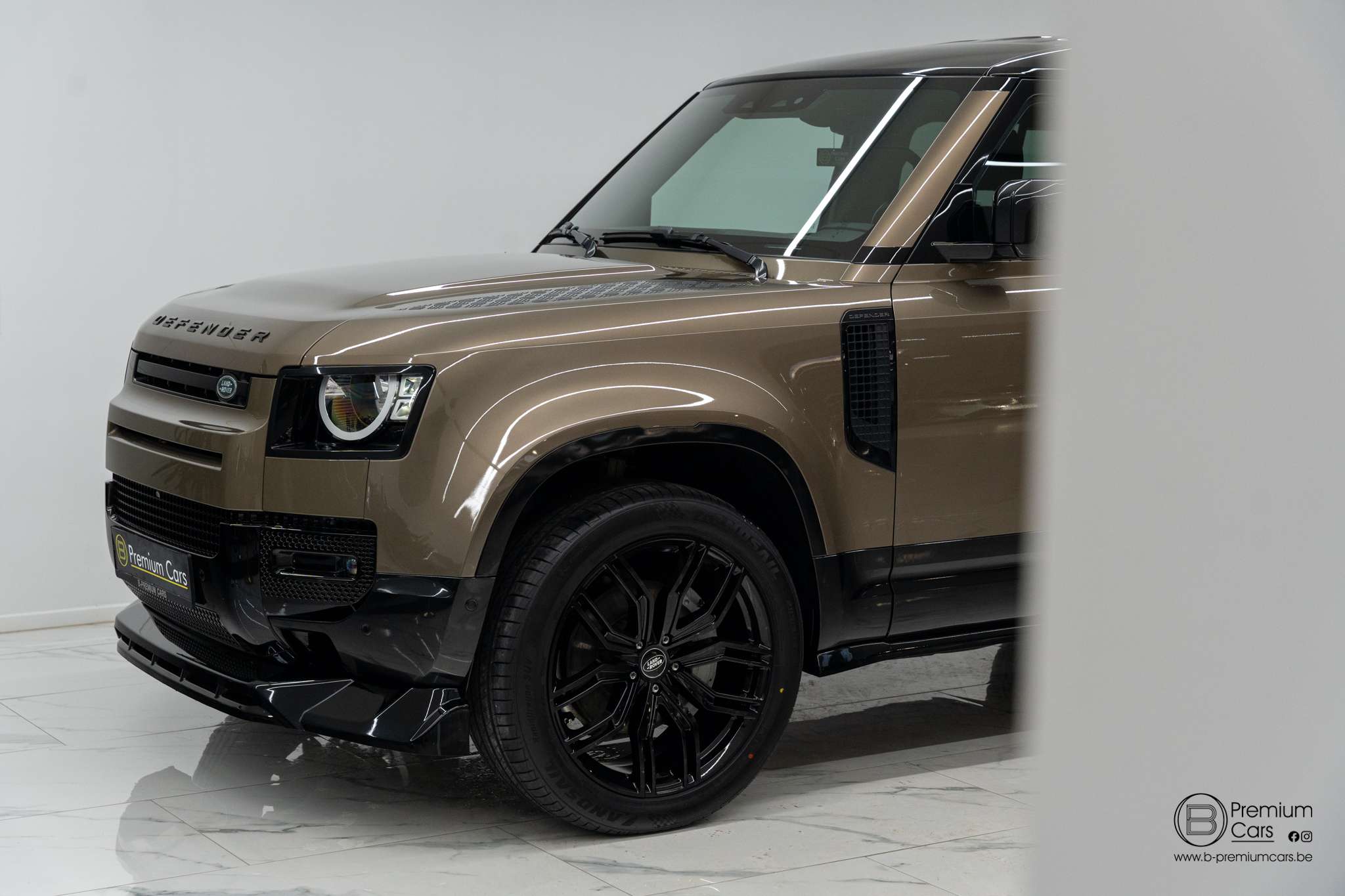 Land Rover Defender 110 / P400e S / AWD! Hybride! Bodykit! 22 Inch!