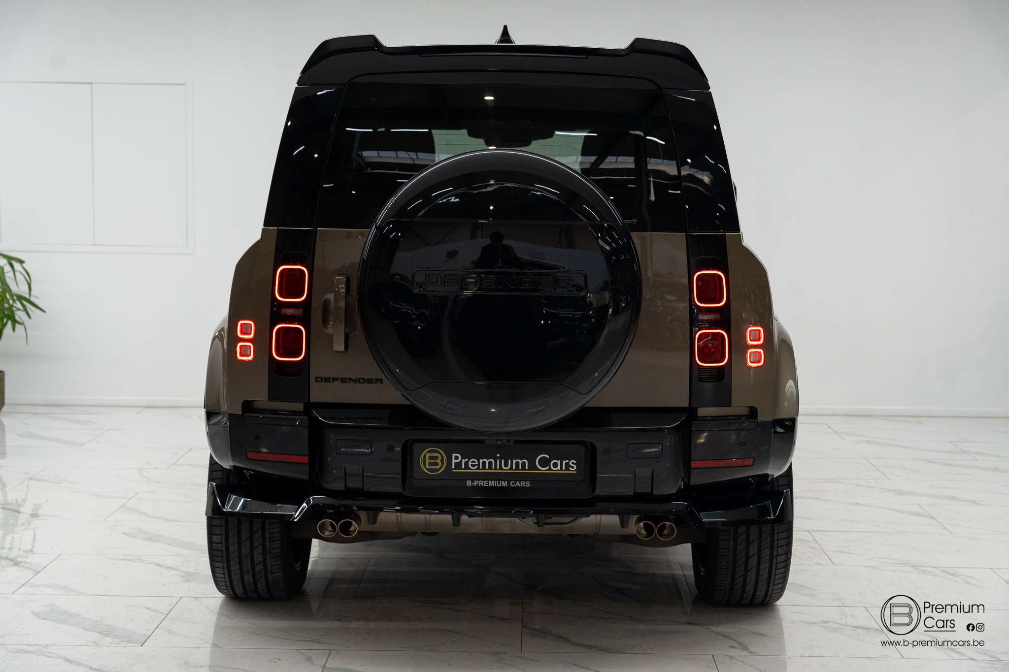 Land Rover Defender 110 / P400e S / AWD! Hybride! Bodykit! 22 Inch!