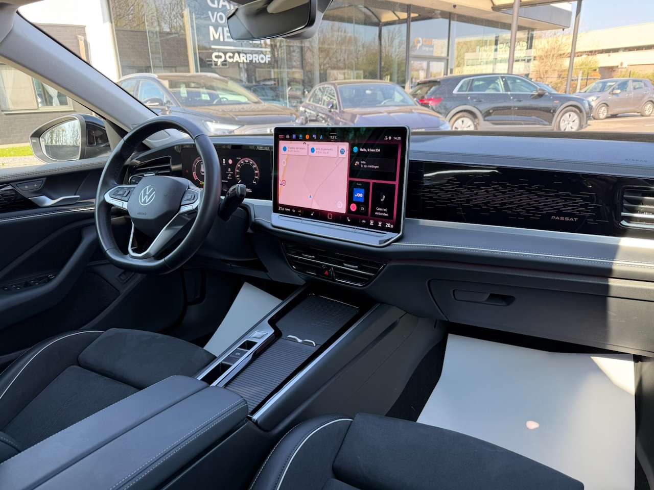 Volkswagen Passat Variant ELEGANCE MASSAGE BIG SCREEN CARPLAY ADAPTIVE CRUIS