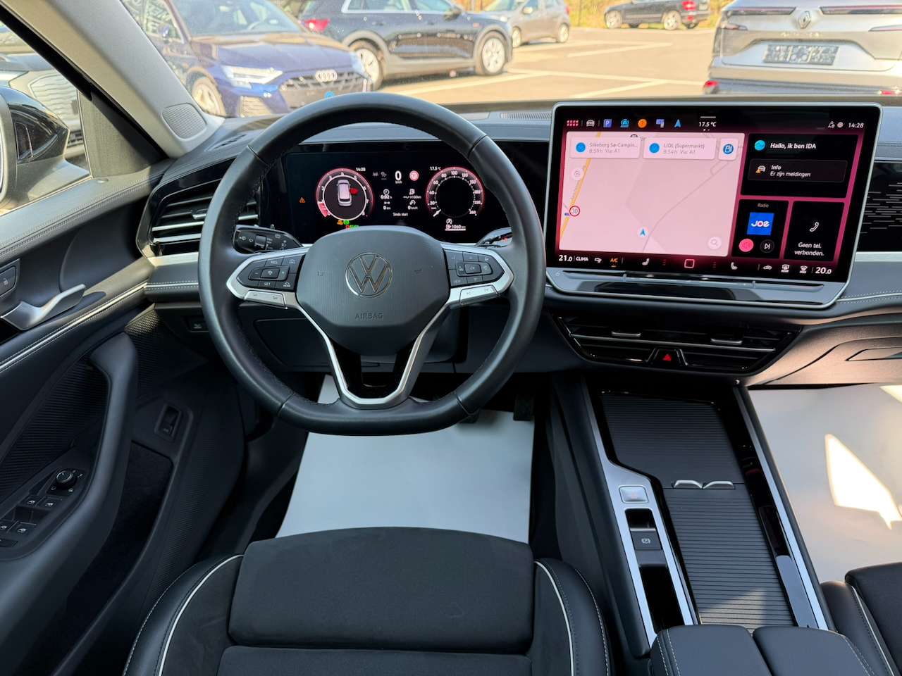 Volkswagen Passat Variant ELEGANCE MASSAGE BIG SCREEN CARPLAY ADAPTIVE CRUIS