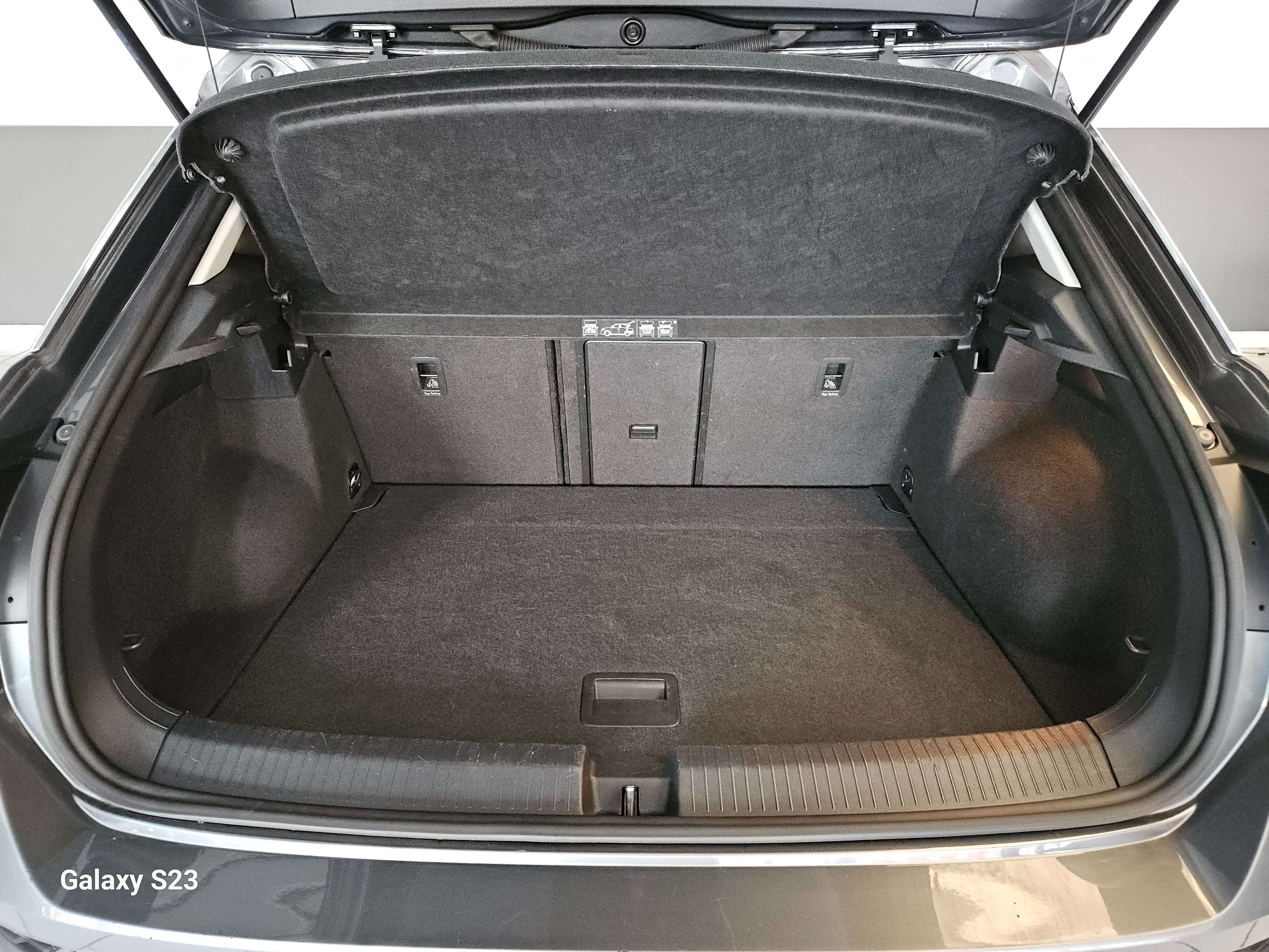 Volkswagen T-Roc 1.5 TSI 150cv| AUTOMATIQUE|CAR-PLAY| NAVIGATION