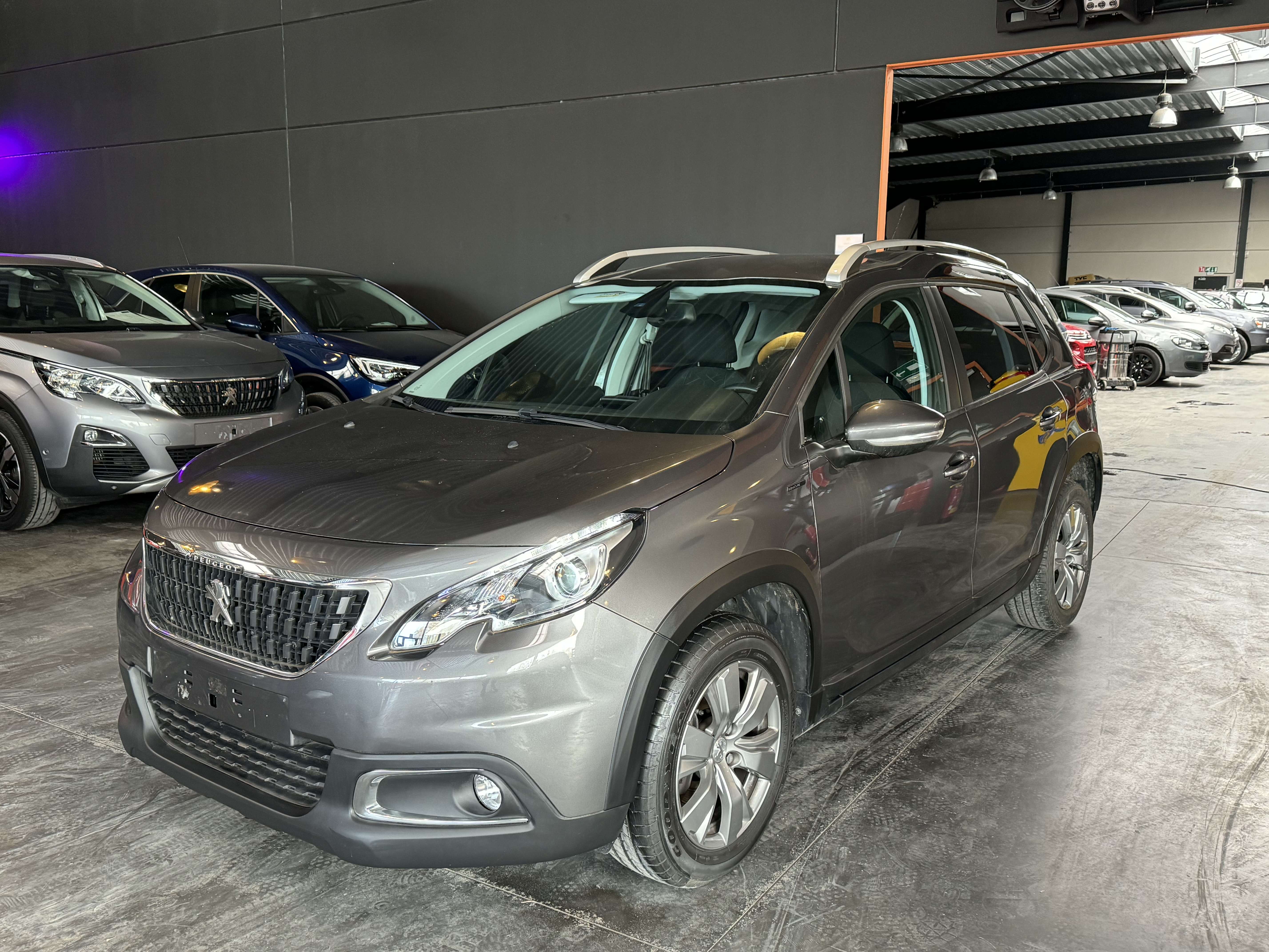 Peugeot 2008 1.2 - 29.000 KM - A/C MEDIA/TEL - LIM/REG - NAVI