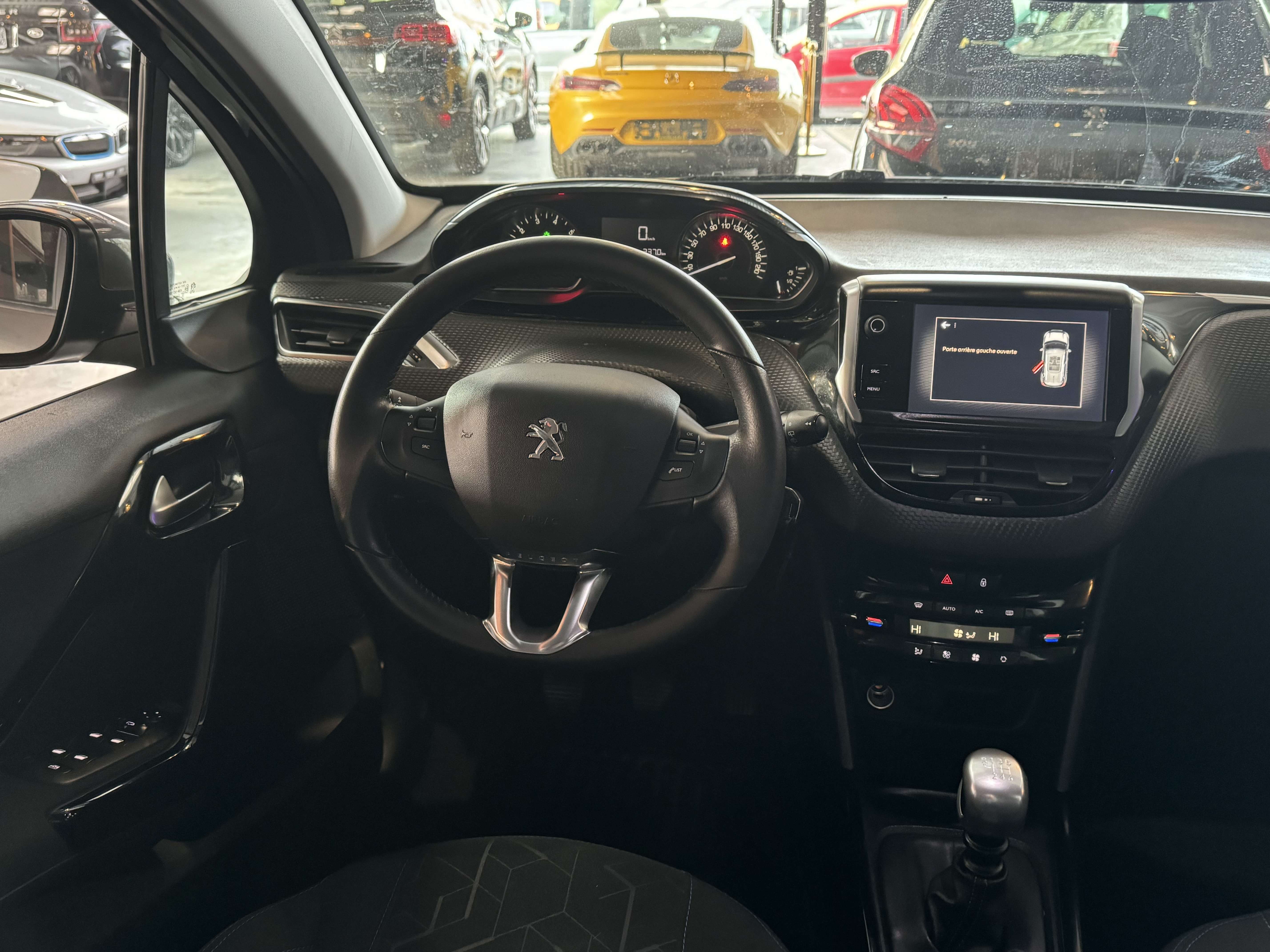 Peugeot 2008 1.2 - 29.000 KM - A/C MEDIA/TEL - LIM/REG - NAVI