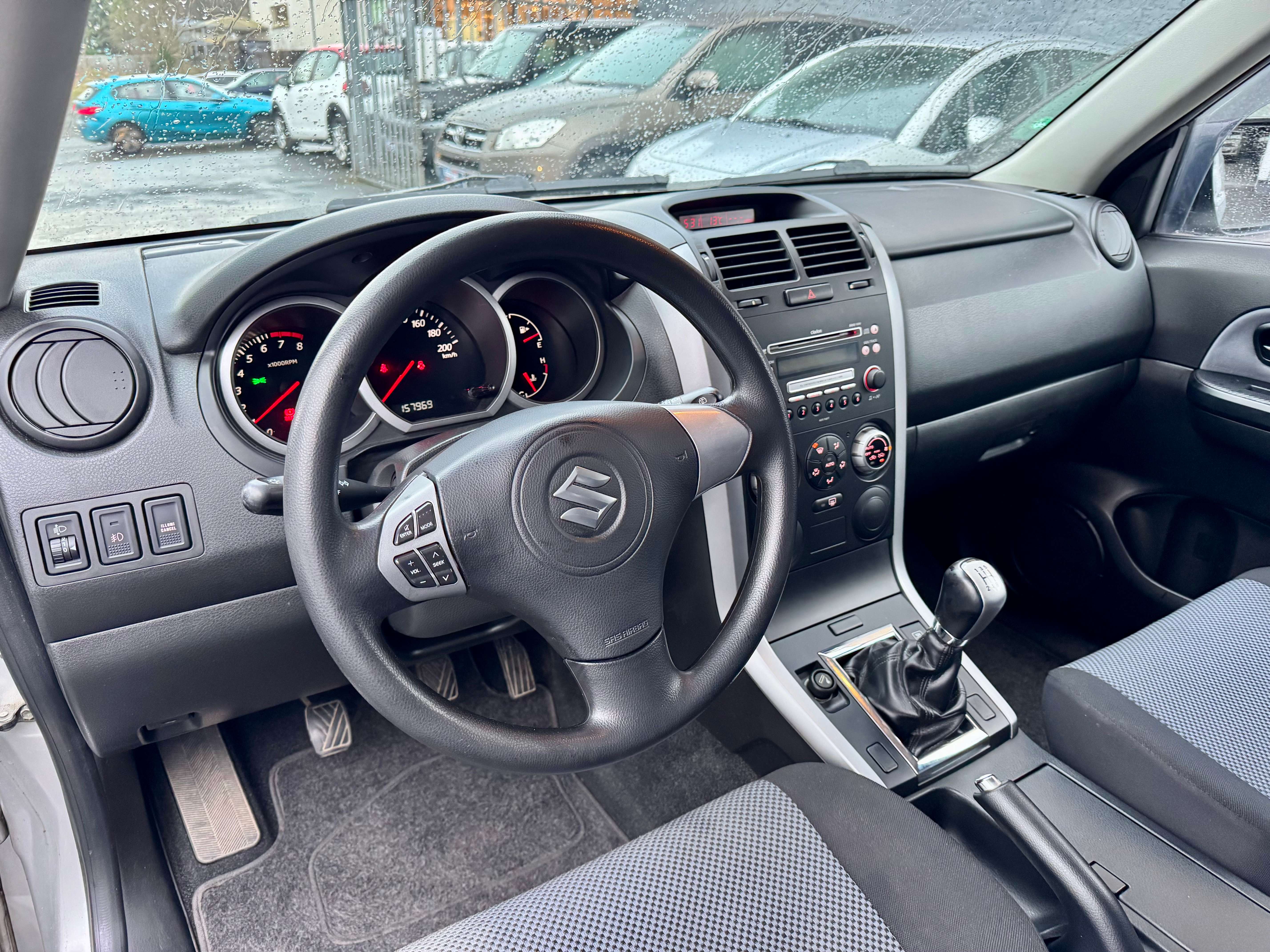 Suzuki Grand Vitara 1.6i 16v JX ABS Airco 5pl " Car-pass "