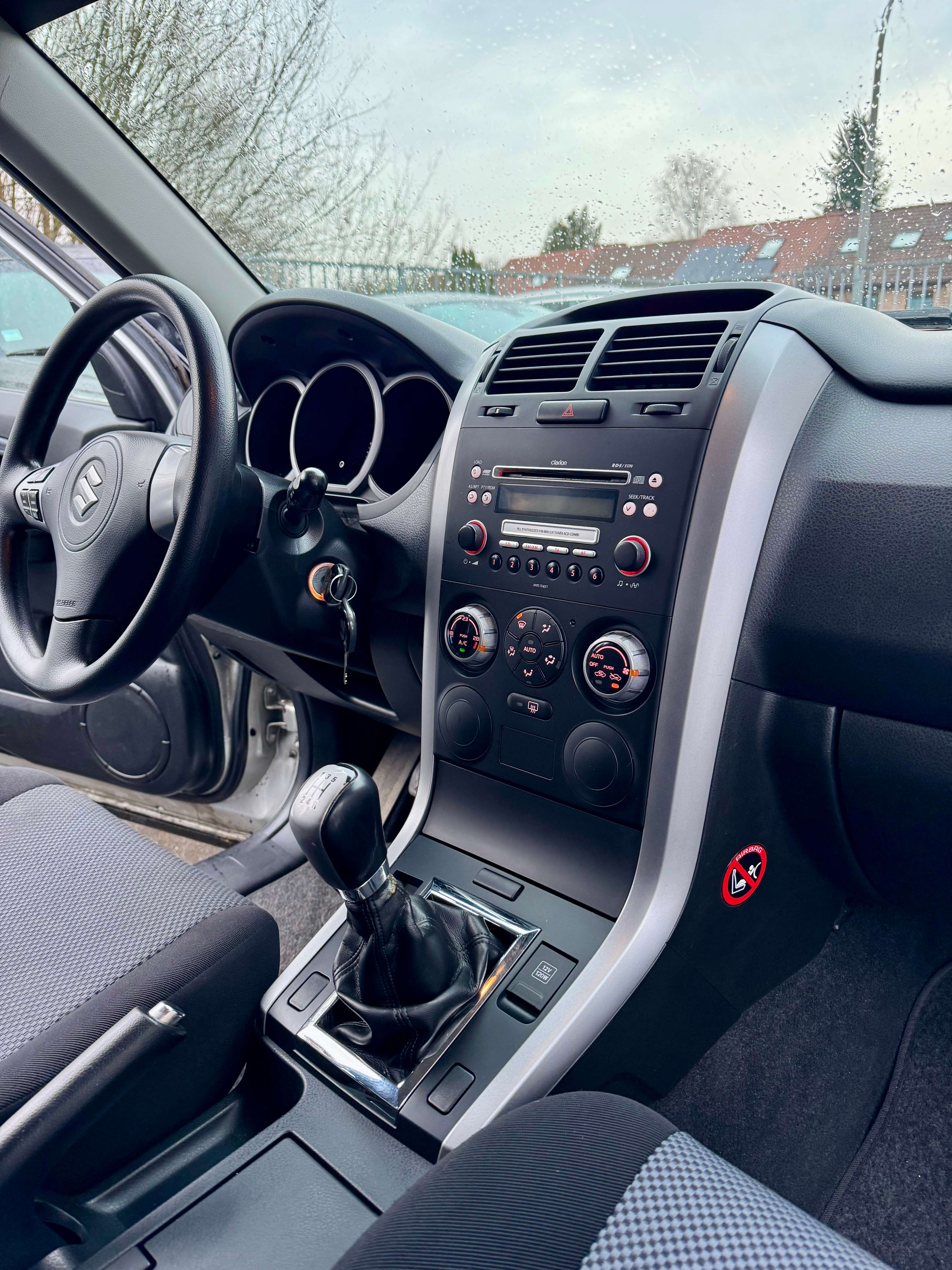 Suzuki Grand Vitara 1.6i 16v JX ABS Airco 5pl " Car-pass "