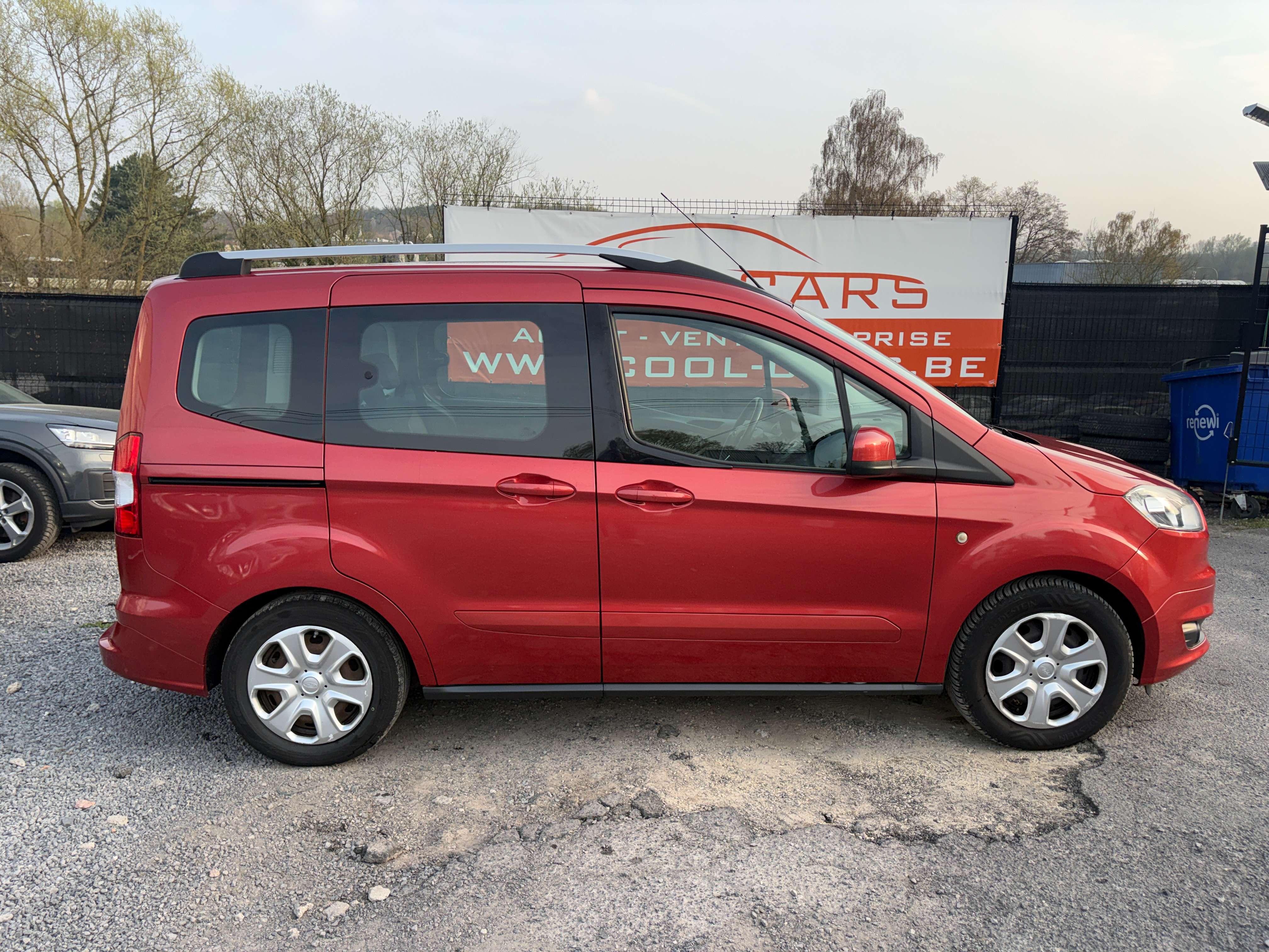 Ford Tourneo Courier 1.0 EcoBoost Trend