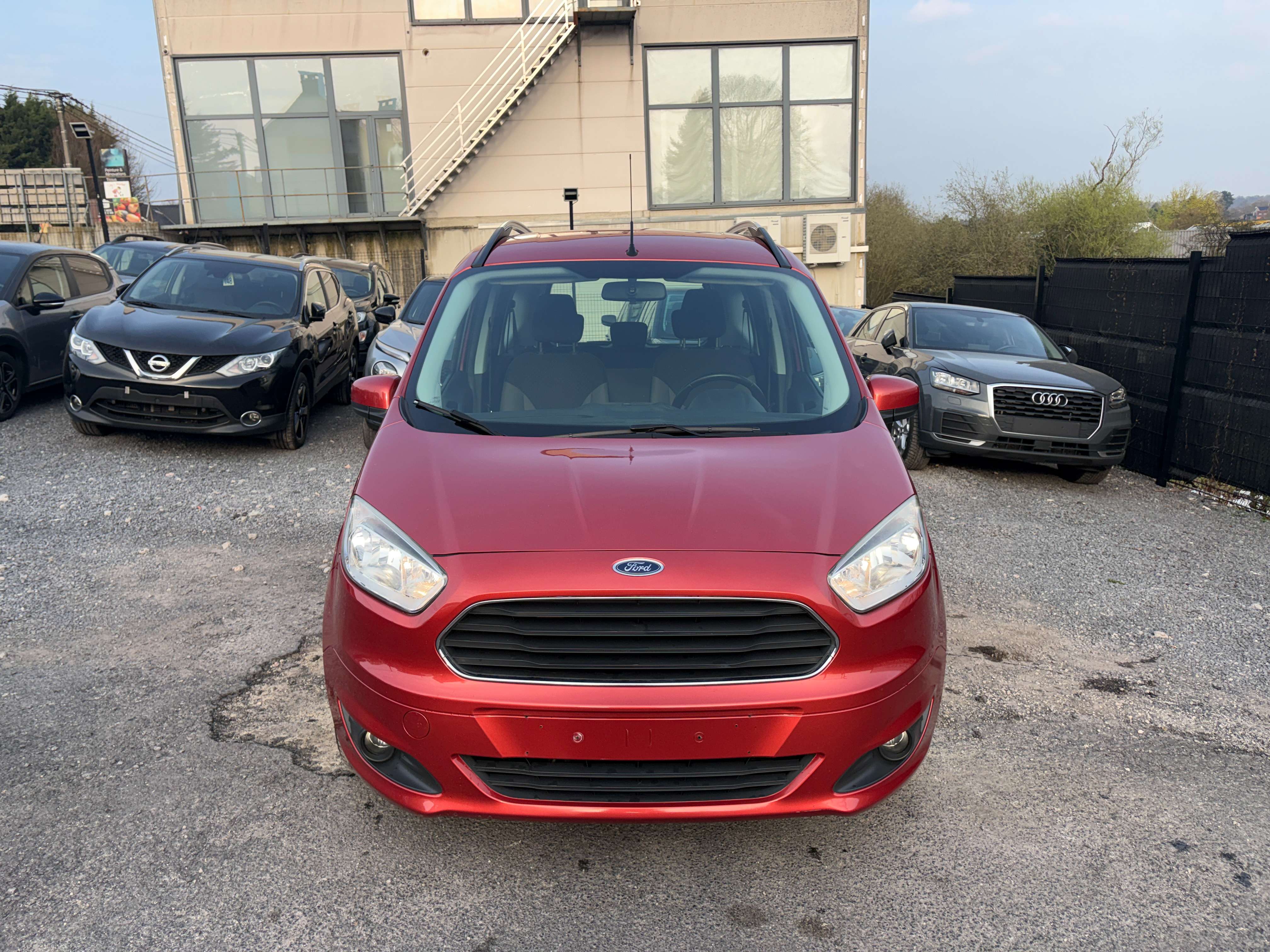 Ford Tourneo Courier 1.0 EcoBoost Trend
