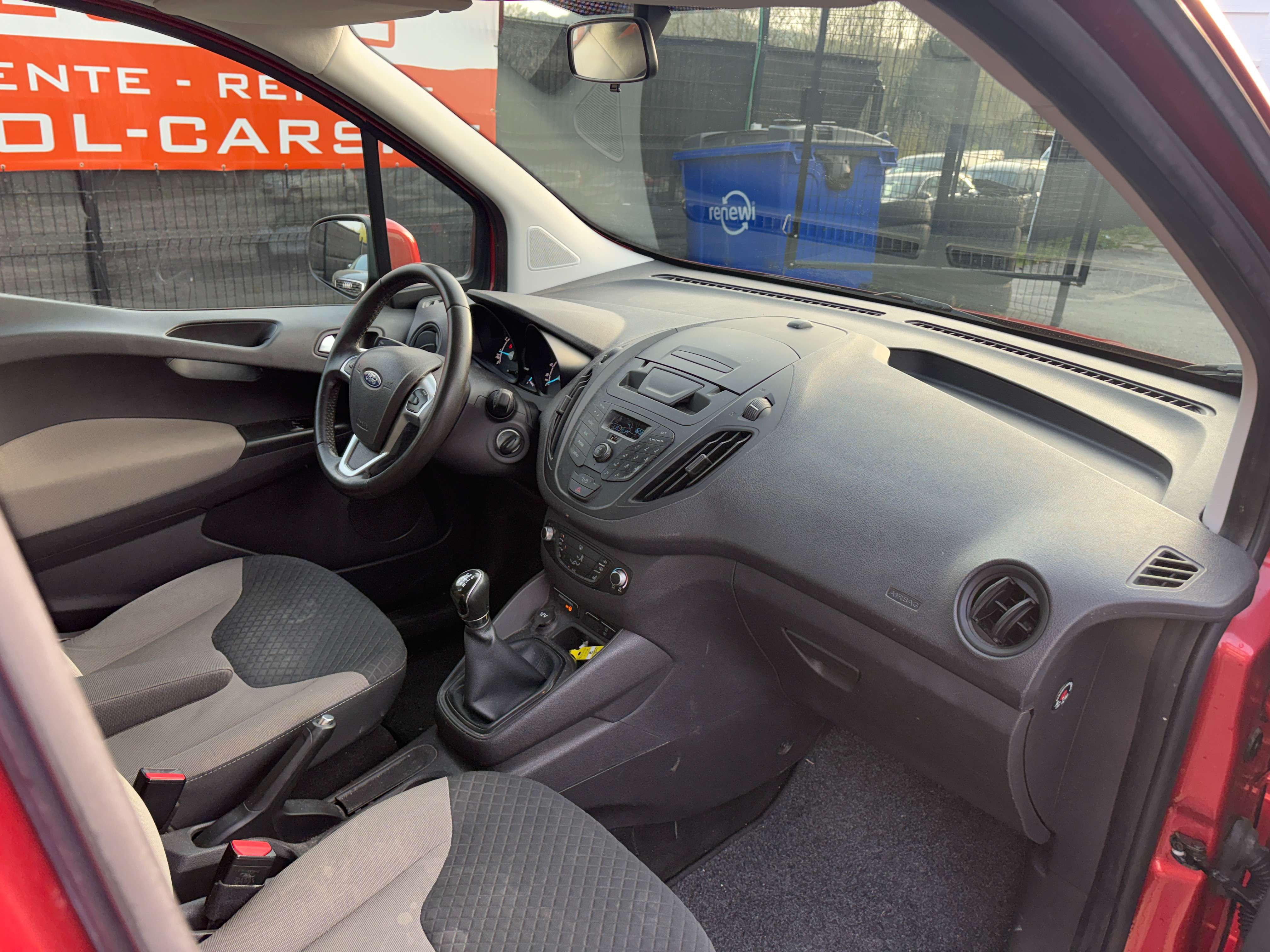 Ford Tourneo Courier 1.0 EcoBoost Trend