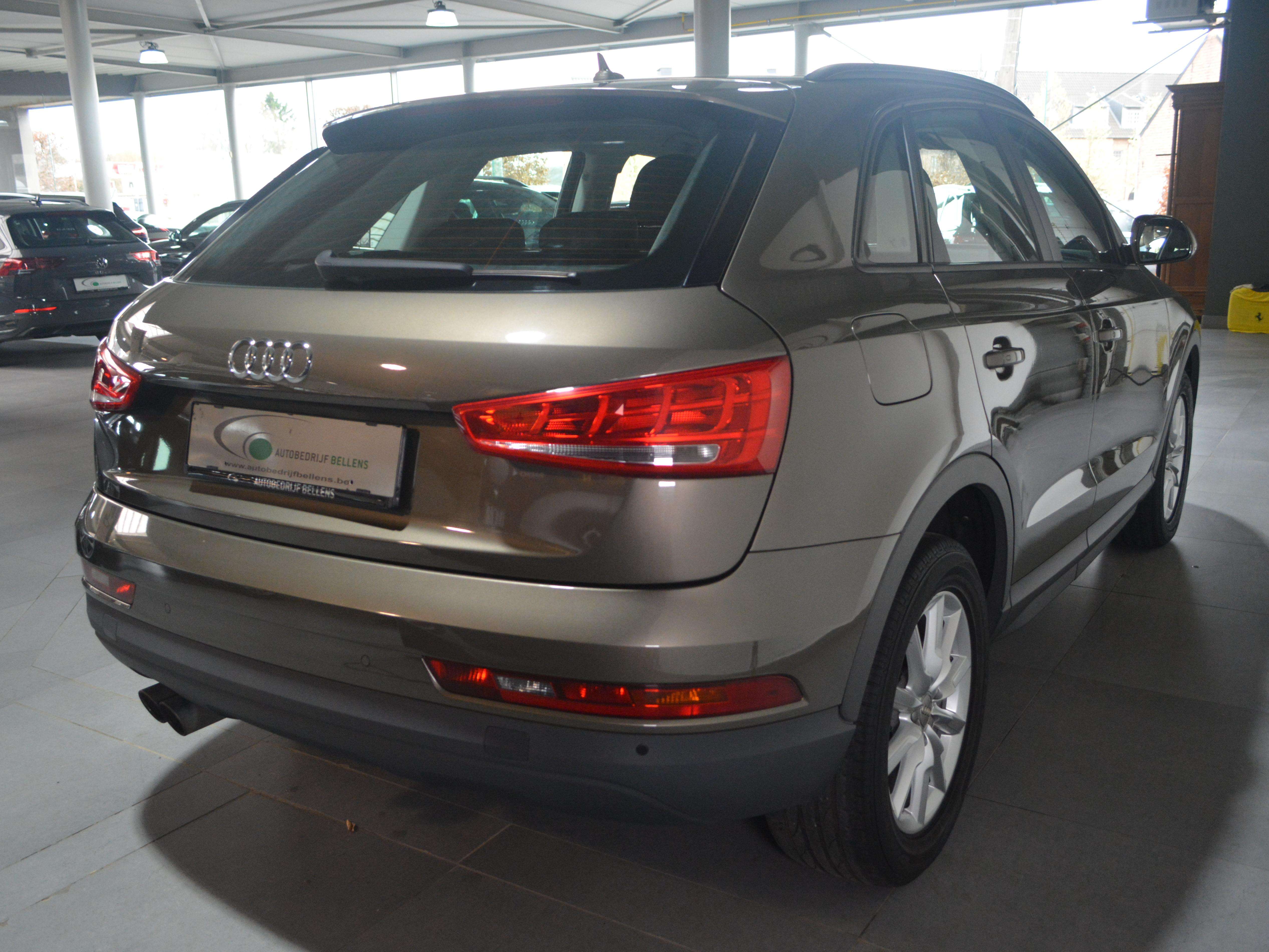 Audi Q3 Q3 1.4 TFSI c.o.d S tronic NAVI / 60.000 KM / TOPS